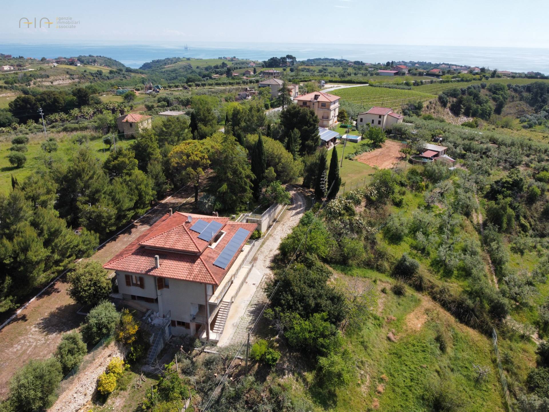 Villa singola in vendita a Grottammare, Collinare (zona di campagna interna)