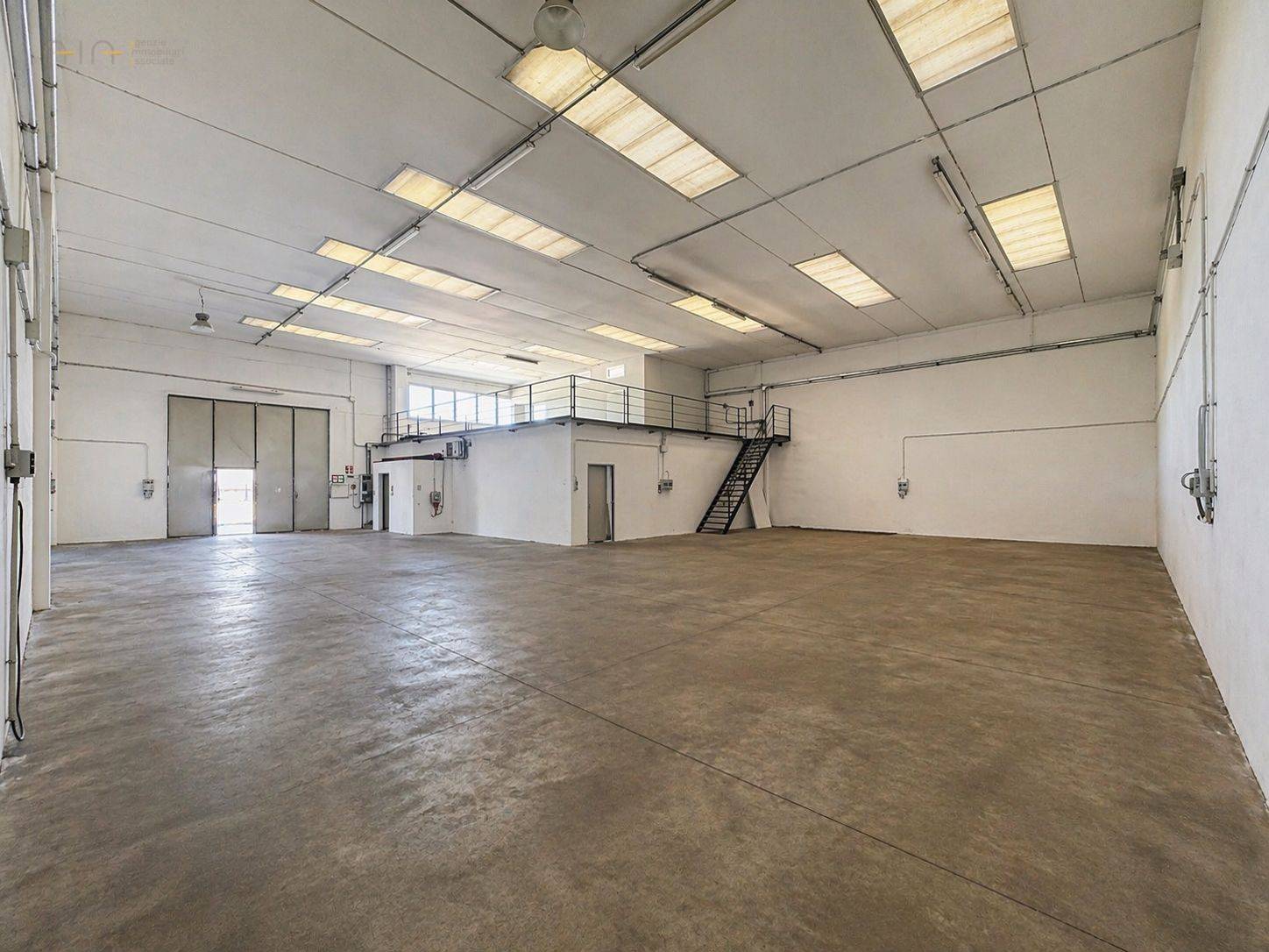 Capannone in affitto a Ripatransone, Val Tesino