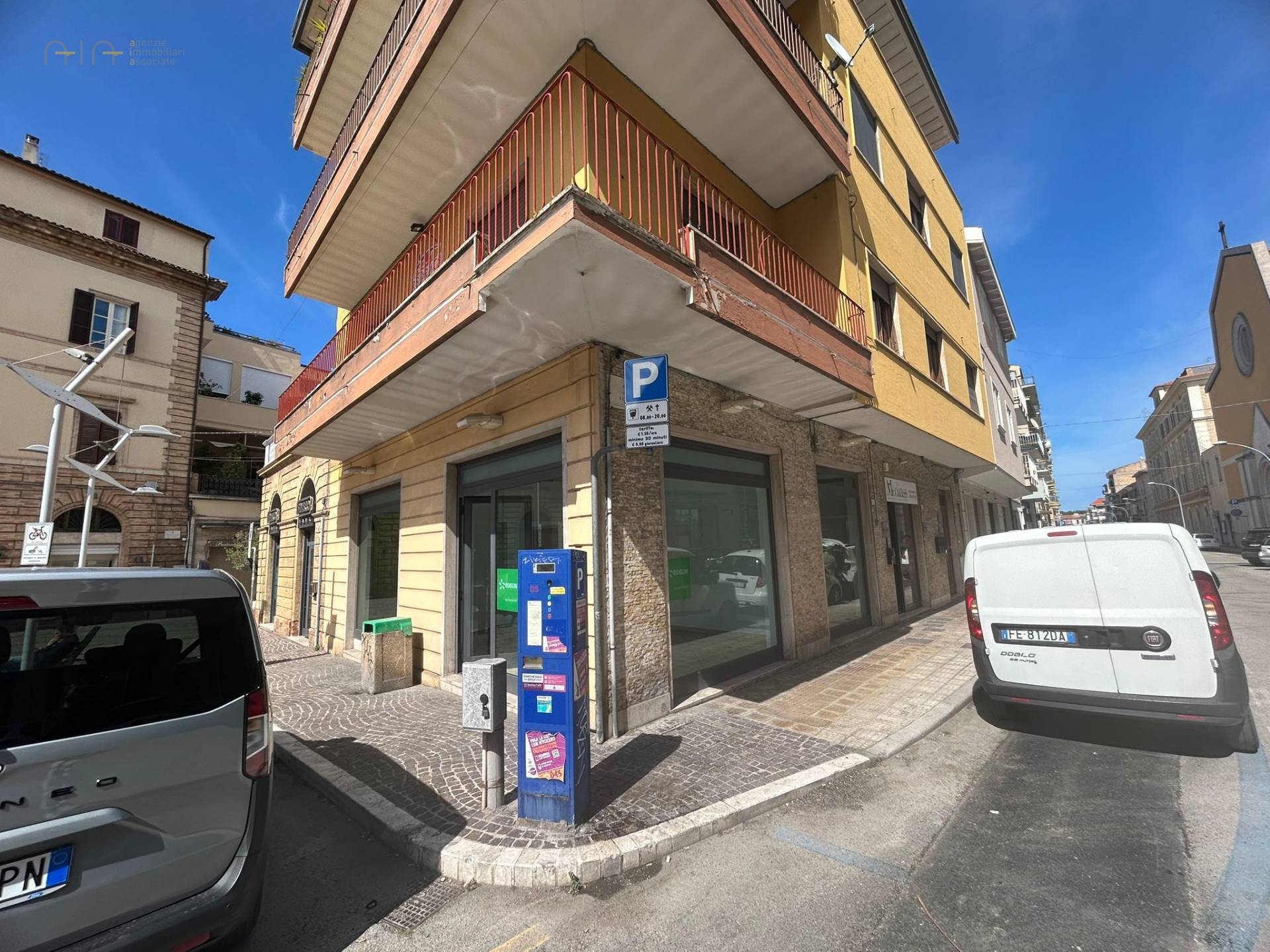 Ufficio / Studio Professionale in affitto a San Benedetto del Tronto, Centralissima