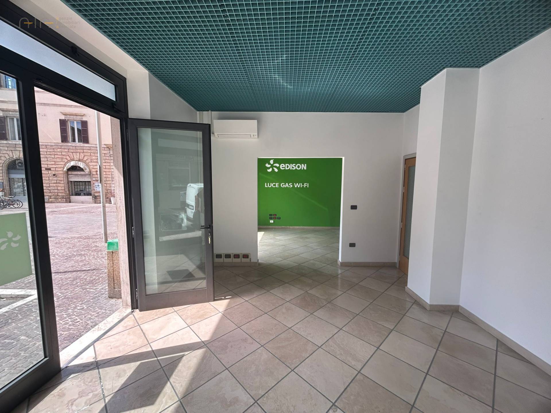 Ufficio / Studio Professionale in affitto a San Benedetto del Tronto, Centralissima