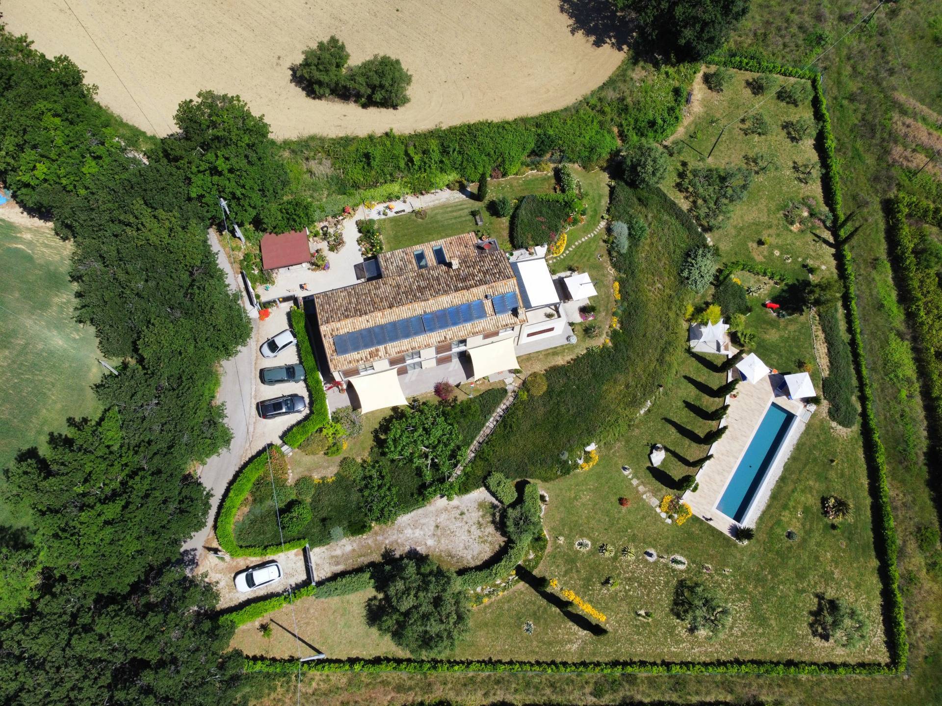 Casale Colonico Rustico in vendita a Montefiore dell'Aso, Menocchia