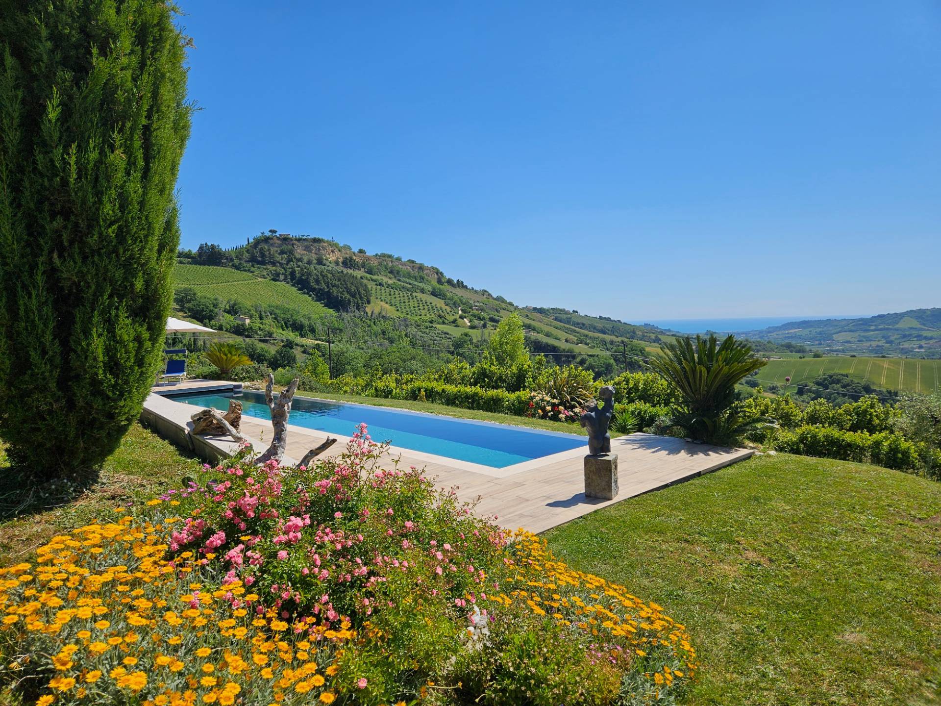 Casale Colonico Rustico in vendita a Montefiore dell'Aso, Menocchia