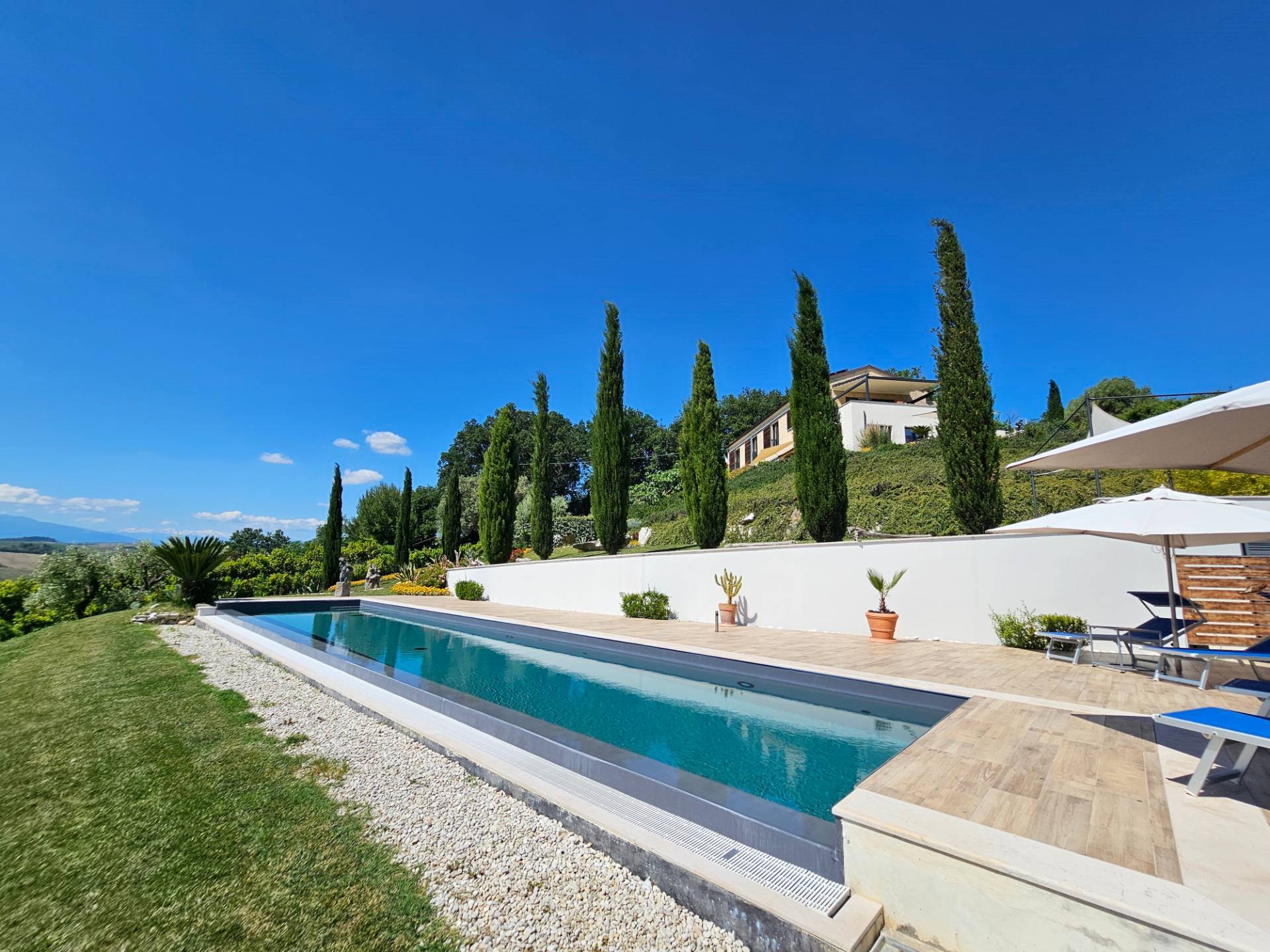 Casale Colonico Rustico in vendita a Montefiore dell'Aso, Menocchia