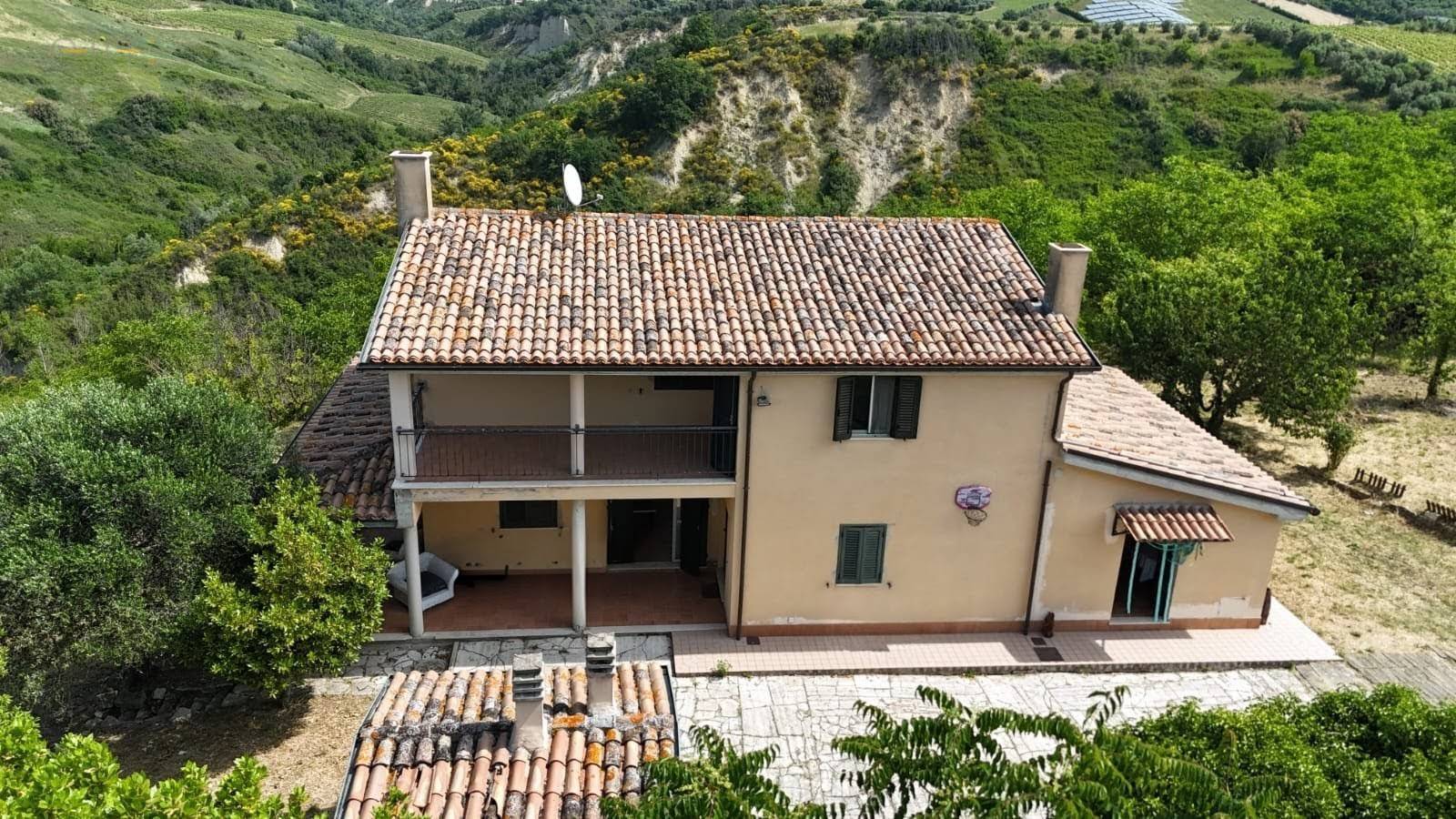 Casale Colonico Rustico in vendita a Acquaviva Picena, Forola