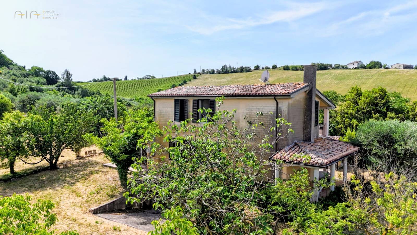 Casale Colonico Rustico in vendita a Acquaviva Picena, Forola