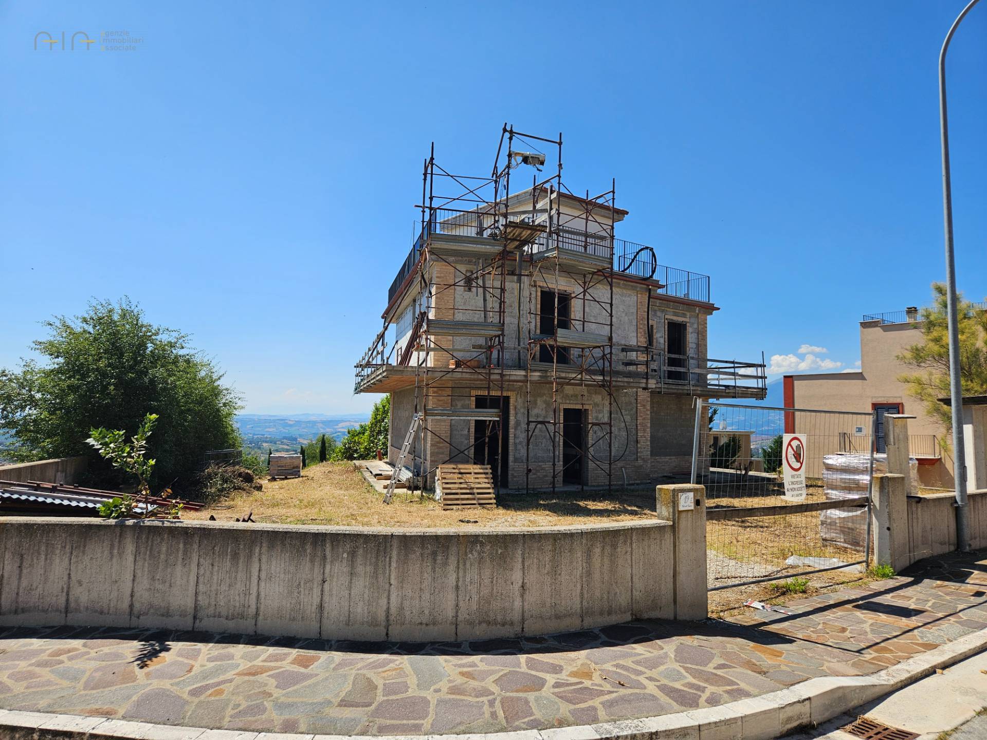 Villino a schiera / bifamiliare in vendita a Offida, Collinare / Campagna