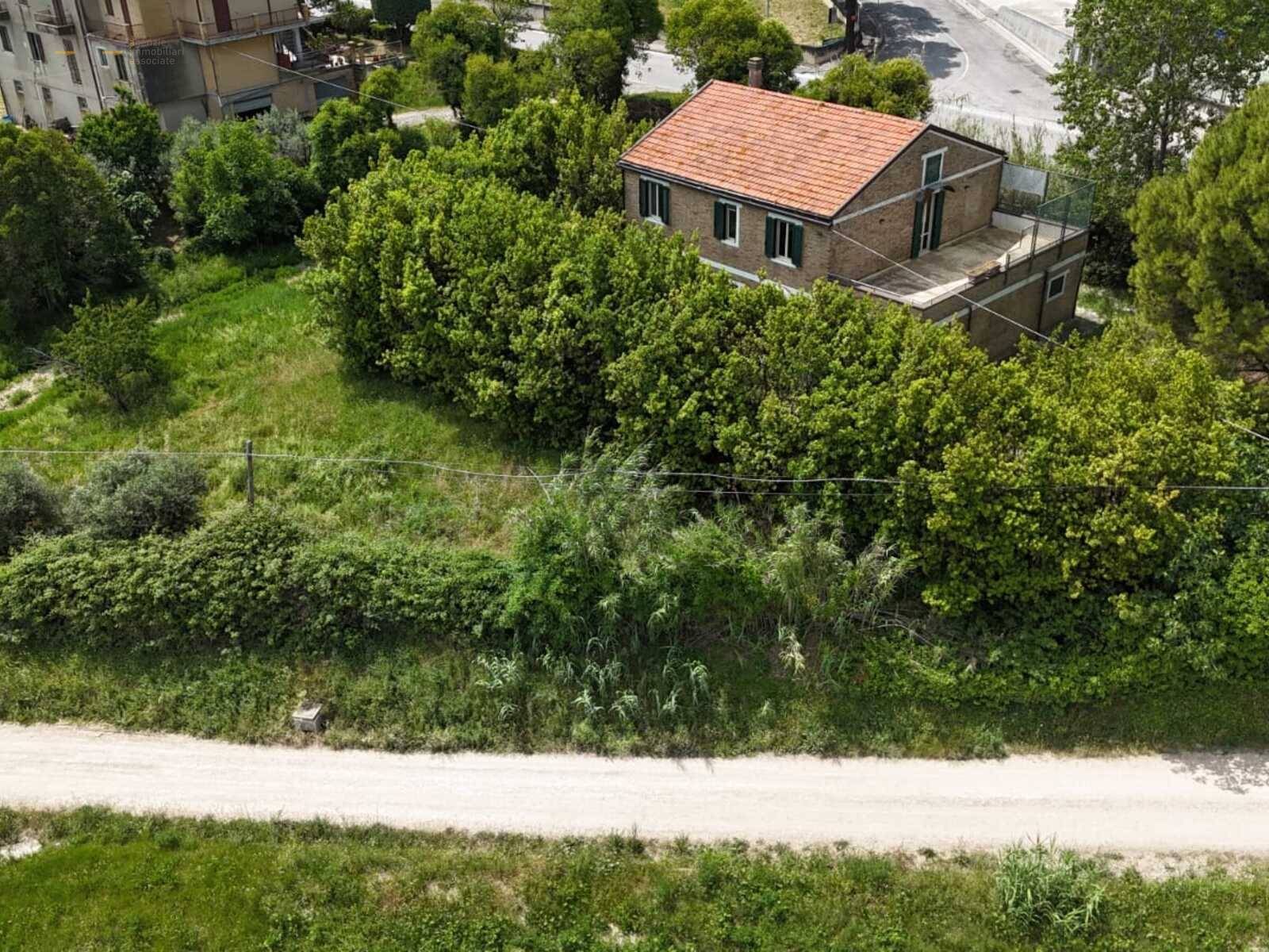 Casale Colonico Rustico in vendita a Offida, Borgo Miriam