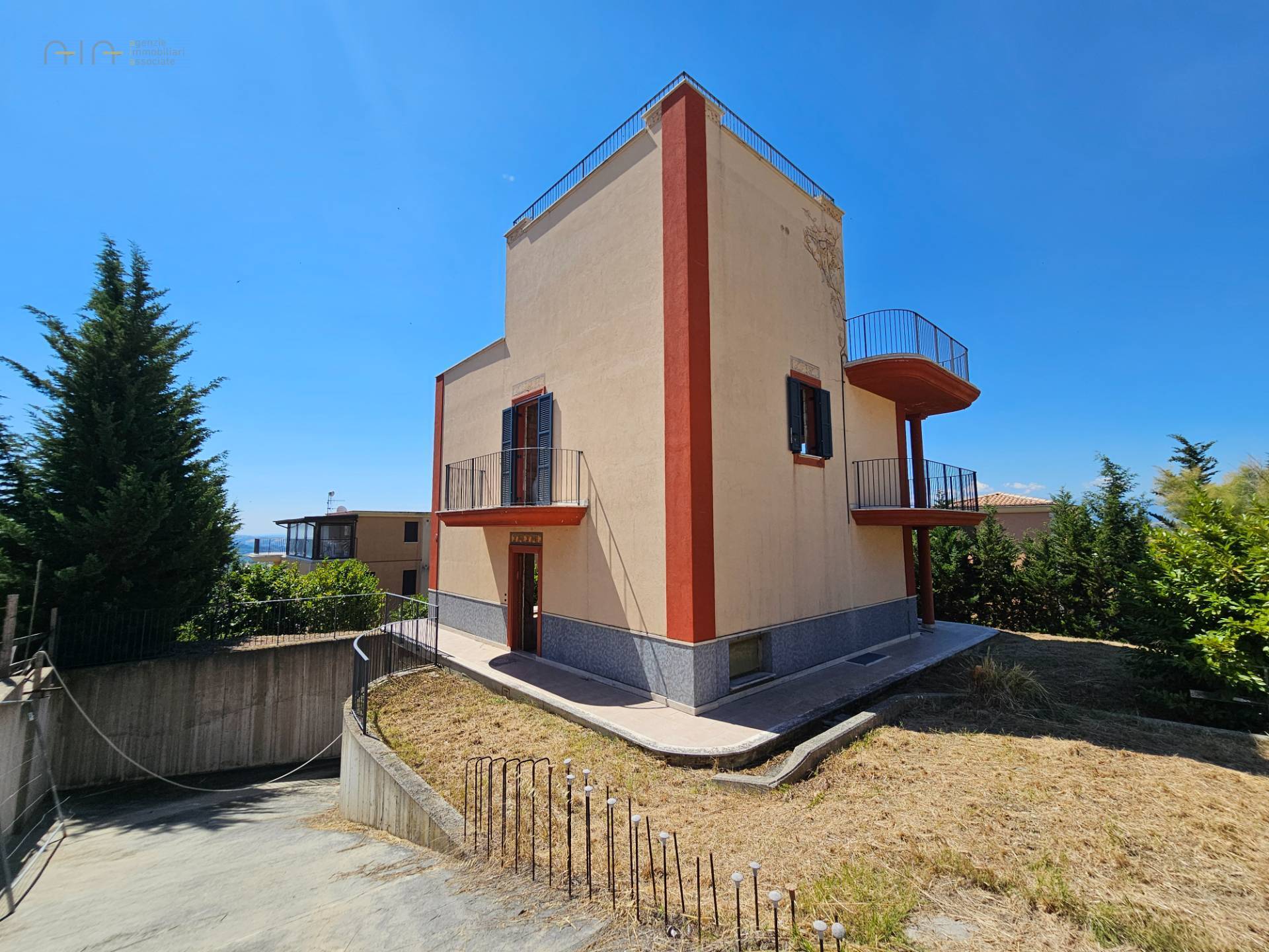 Villa singola in vendita a Offida, Collinare / Campagna