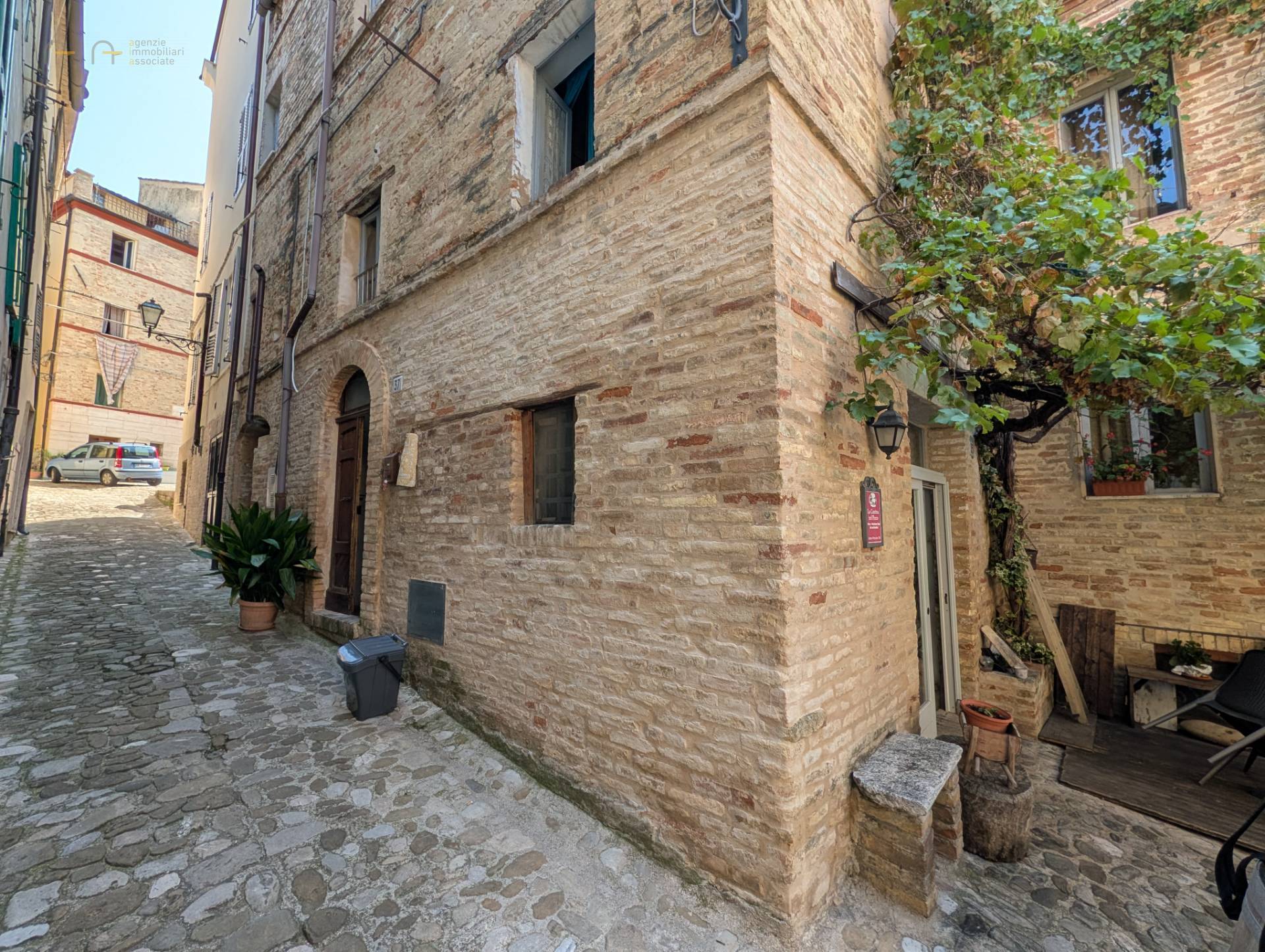 Casa cielo - terra in vendita a Offida, Centro Storico (entro Mura Medievali)