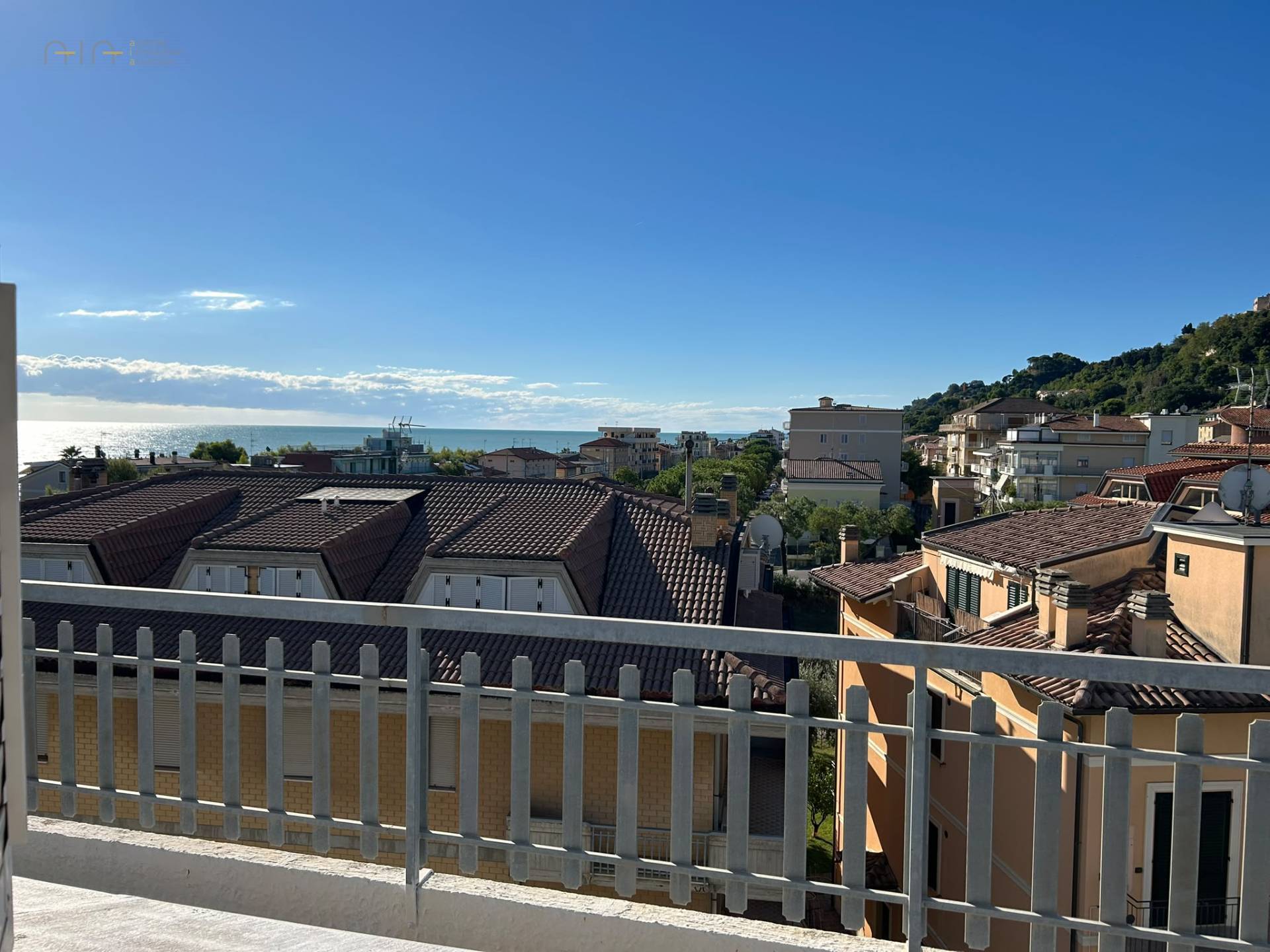 Appartamento in vendita a Cupra Marittima, Centrale