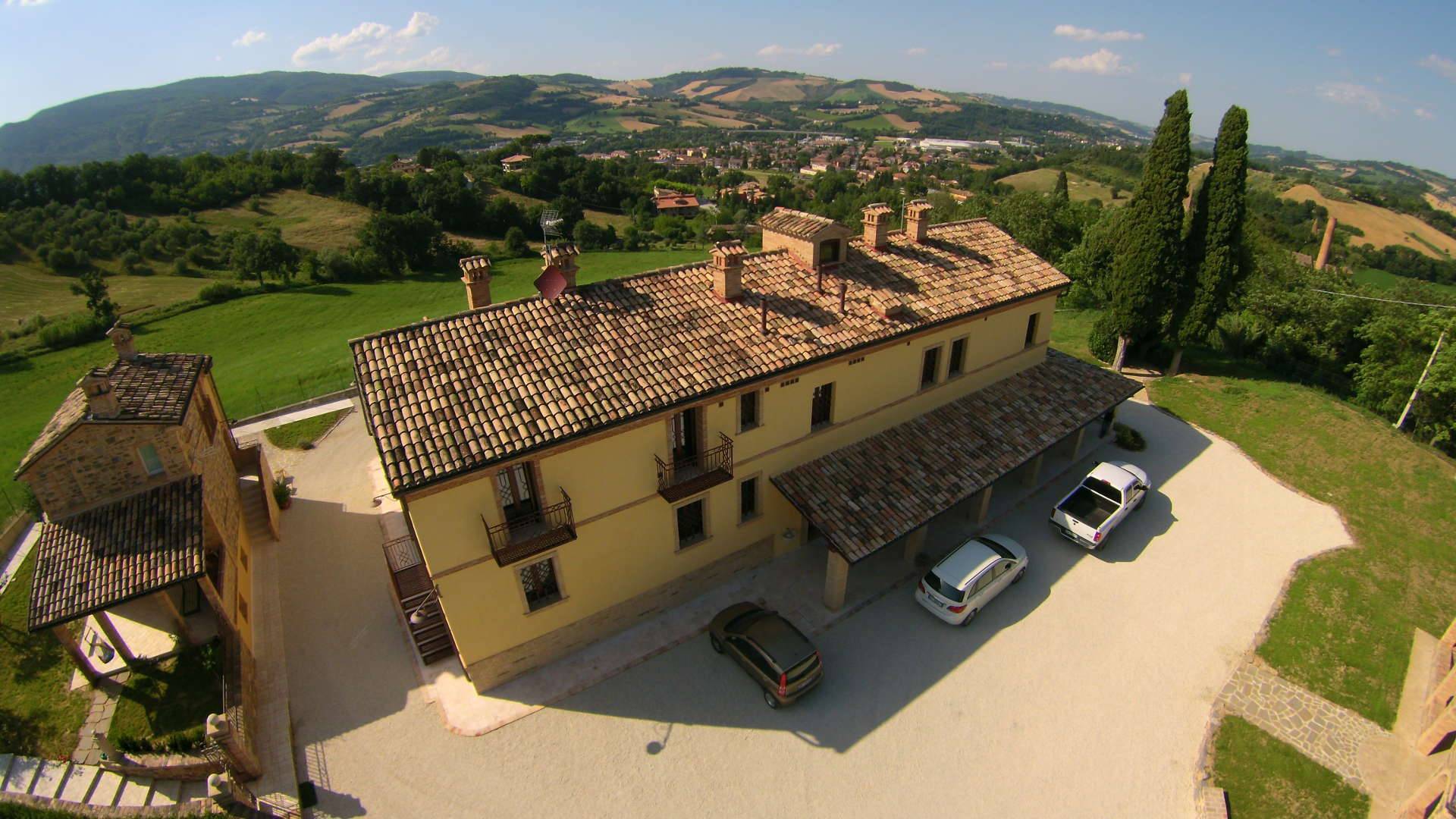 Casale Colonico Rustico in vendita a Caldarola