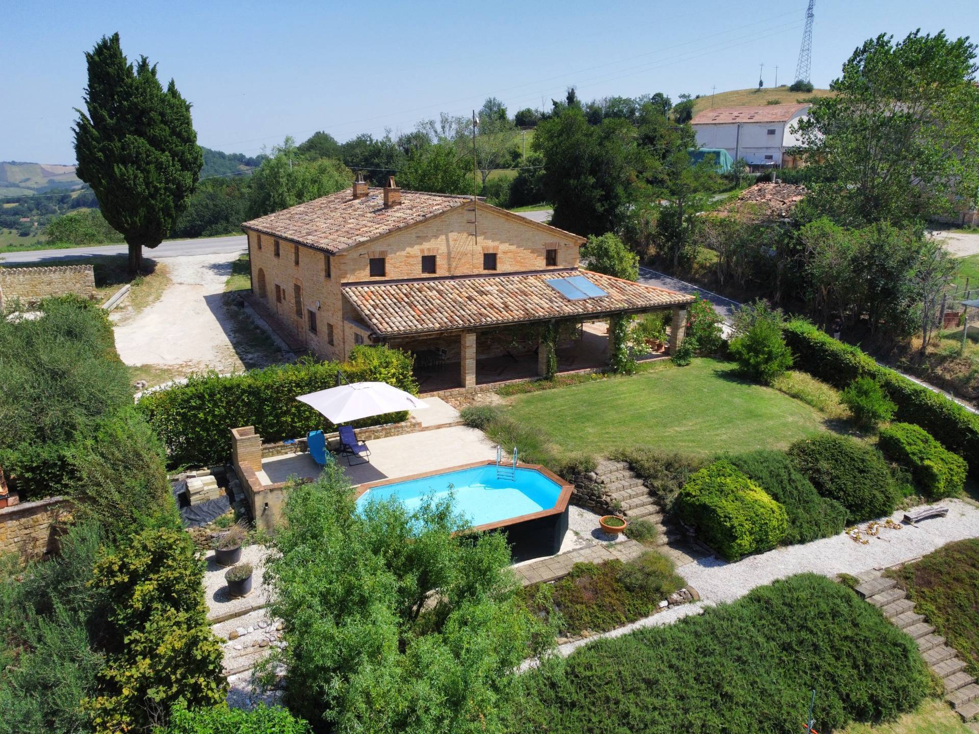 Casale Colonico Rustico in vendita a Penna San Giovanni
