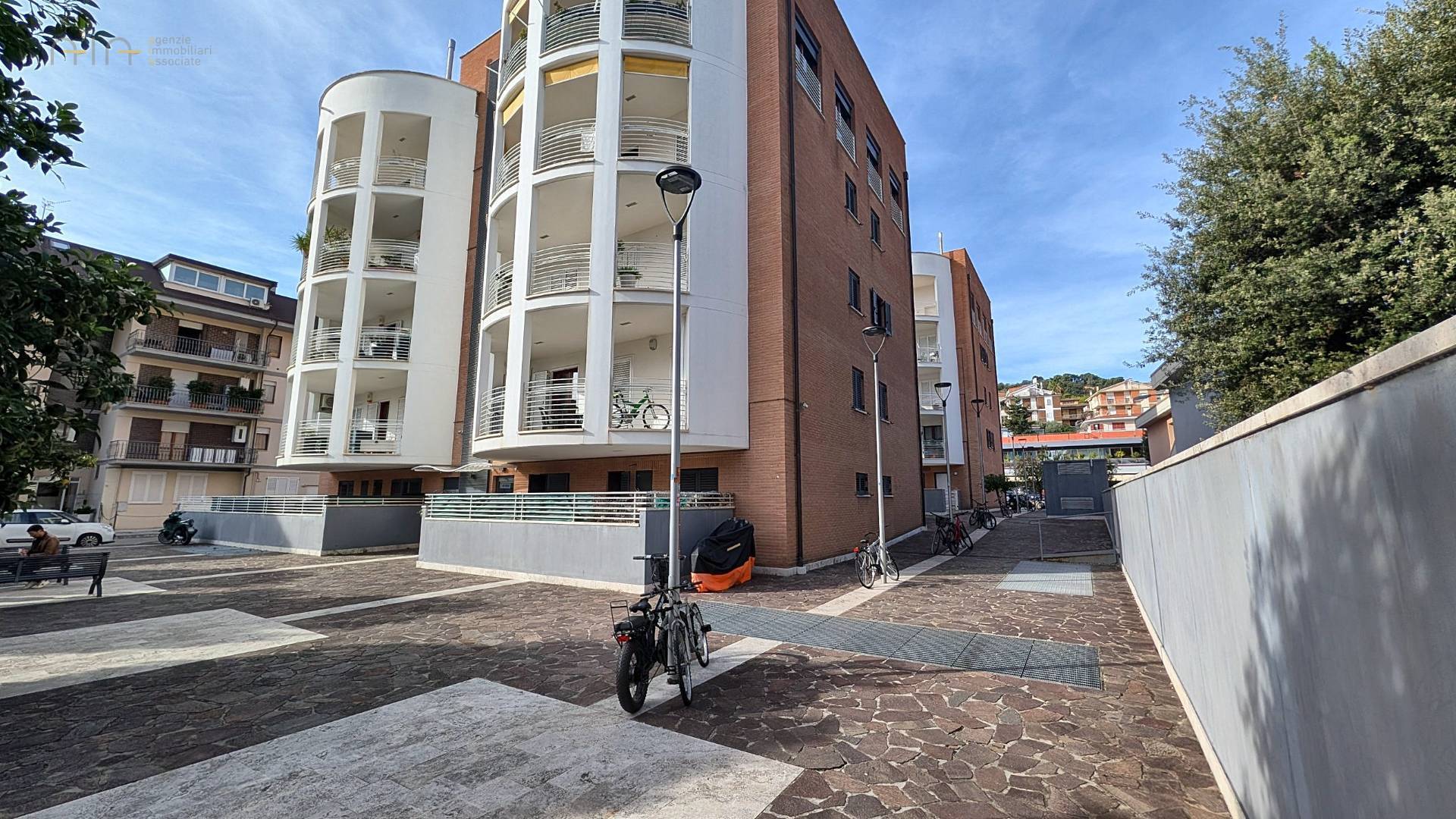 Appartamento in vendita a Grottammare, Ischia Ascolani (a sud del fiume Tesino, sopra ferrovia)