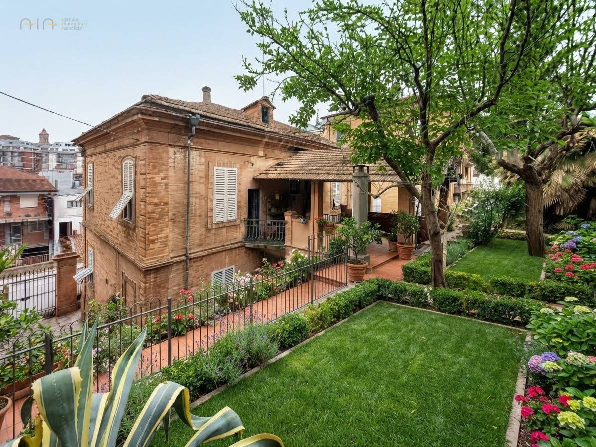 Casa cielo - terra in vendita a Sant'Elpidio a Mare, Centrale / Centro Storico