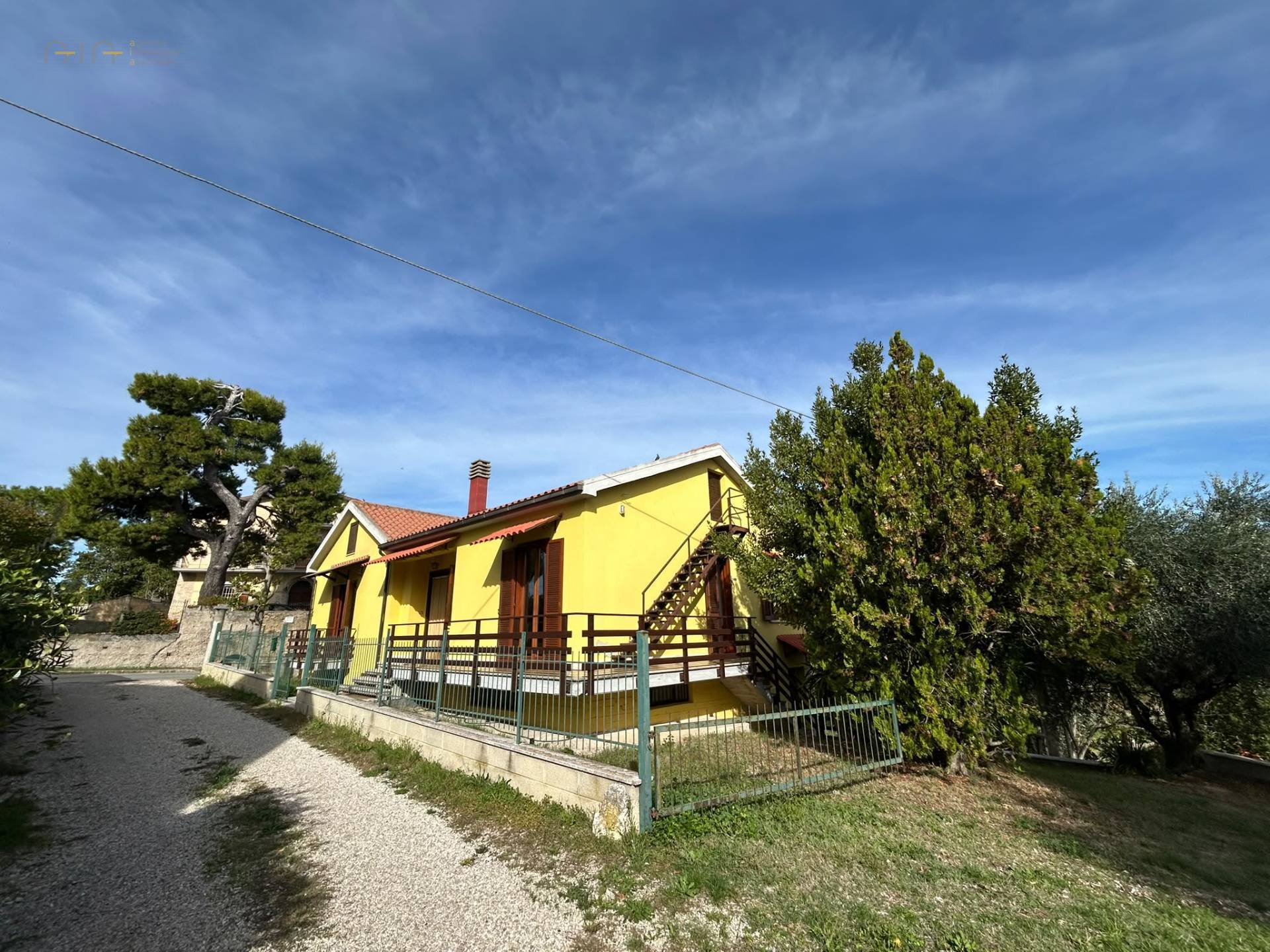 Villa singola in vendita a Castorano, Rocchetta