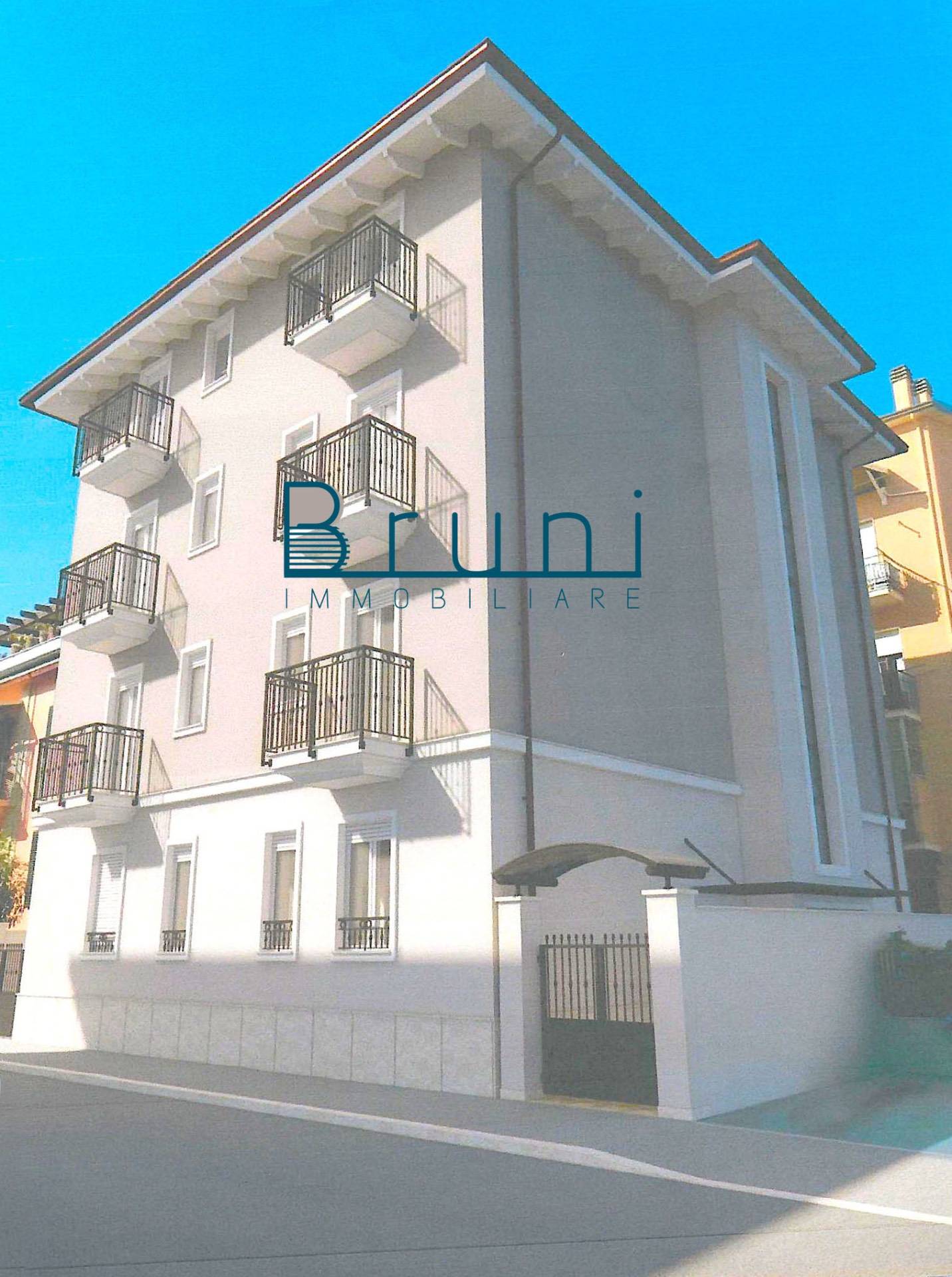 Appartamento in vendita a San Benedetto del Tronto, Centro