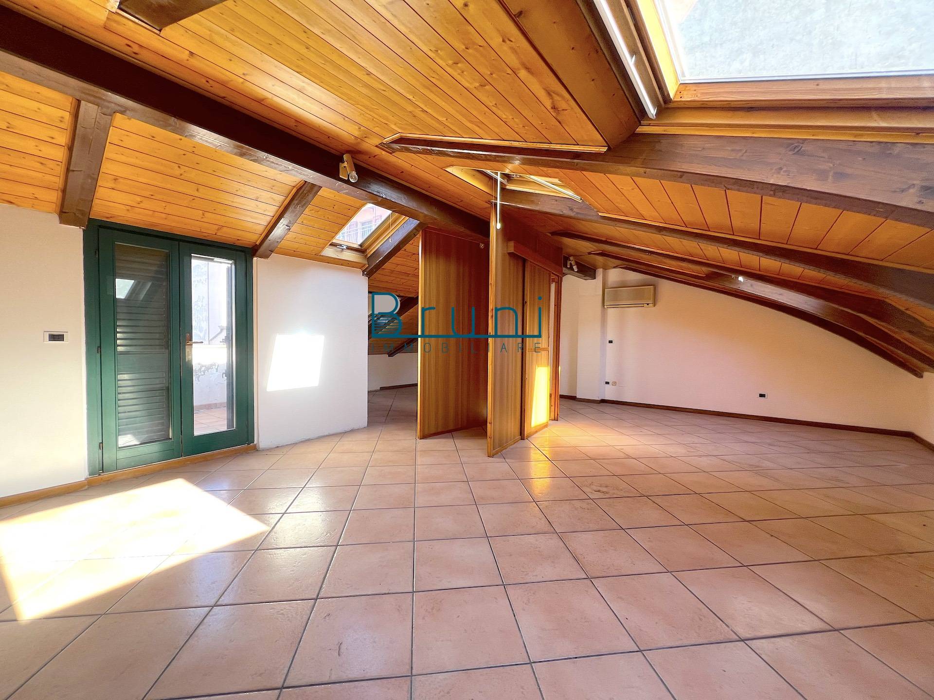 Appartamento in vendita a San Benedetto del Tronto, Centro