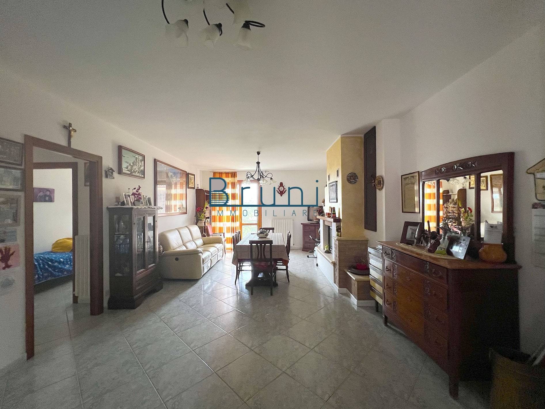 Appartamento in vendita a Grottammare, Zona Valtesino