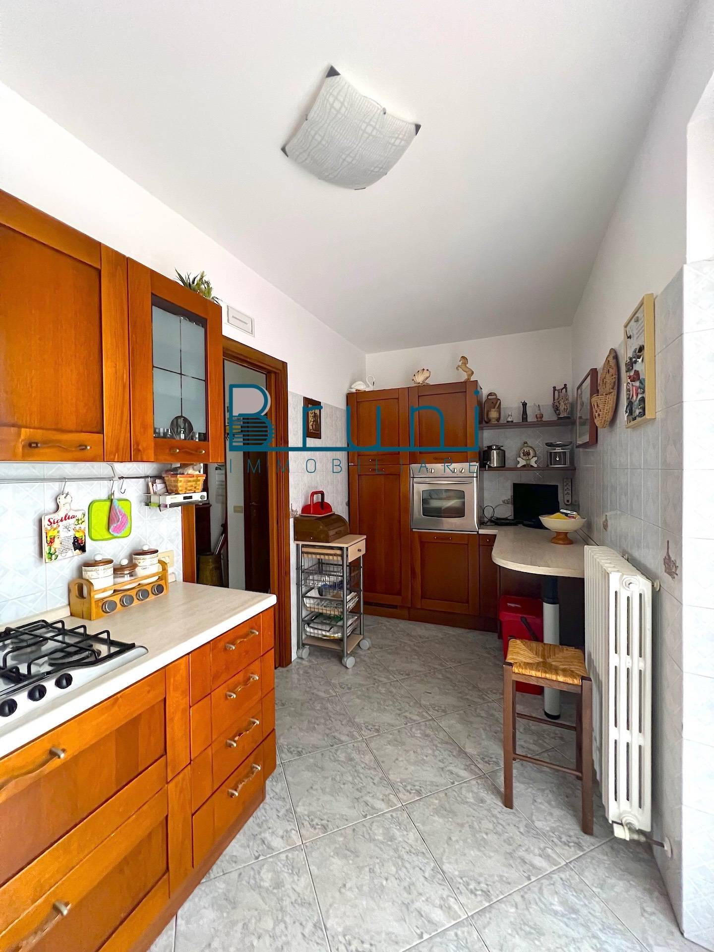 Appartamento in vendita a Grottammare, Zona Valtesino