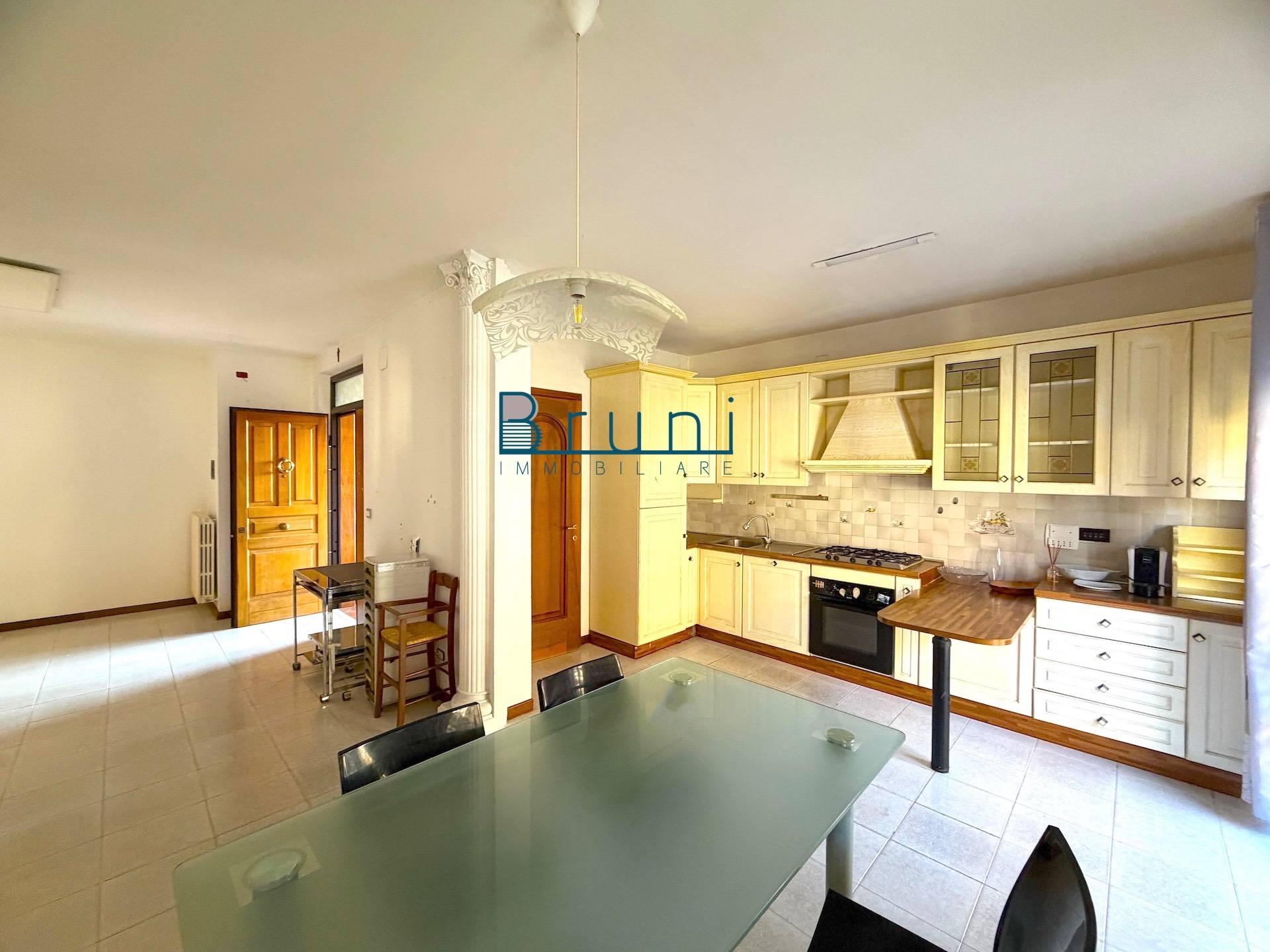 Appartamento in vendita a San Benedetto del Tronto, Zona Agraria