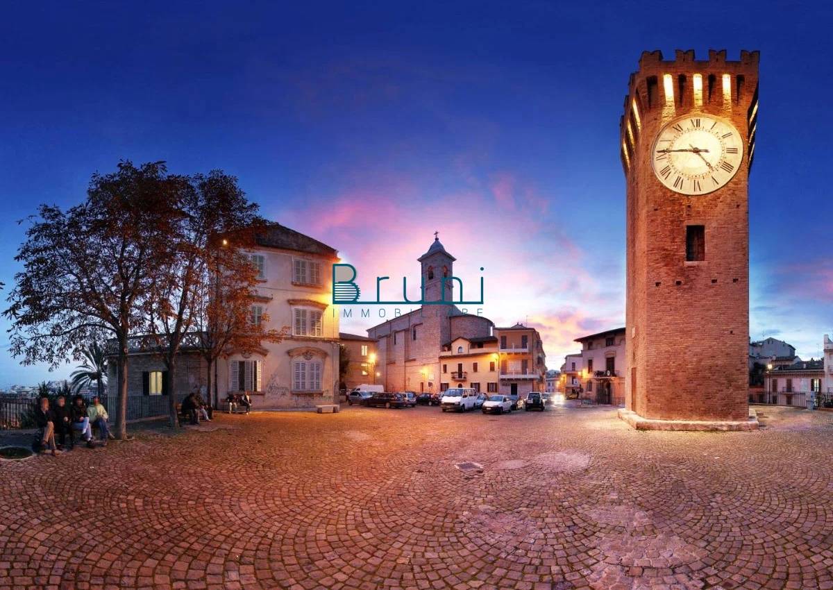 Casa singola in vendita a San Benedetto del Tronto, Paese Alto