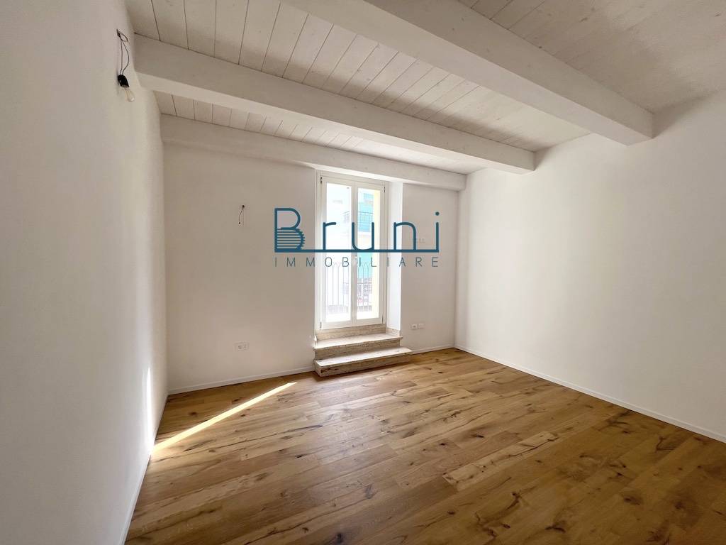 Appartamento in vendita a San Benedetto del Tronto, Centro