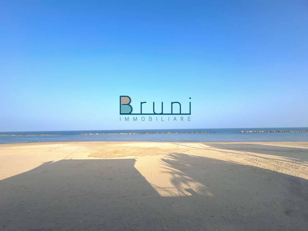 Villino in vendita a Grottammare, Prima Fila Mare