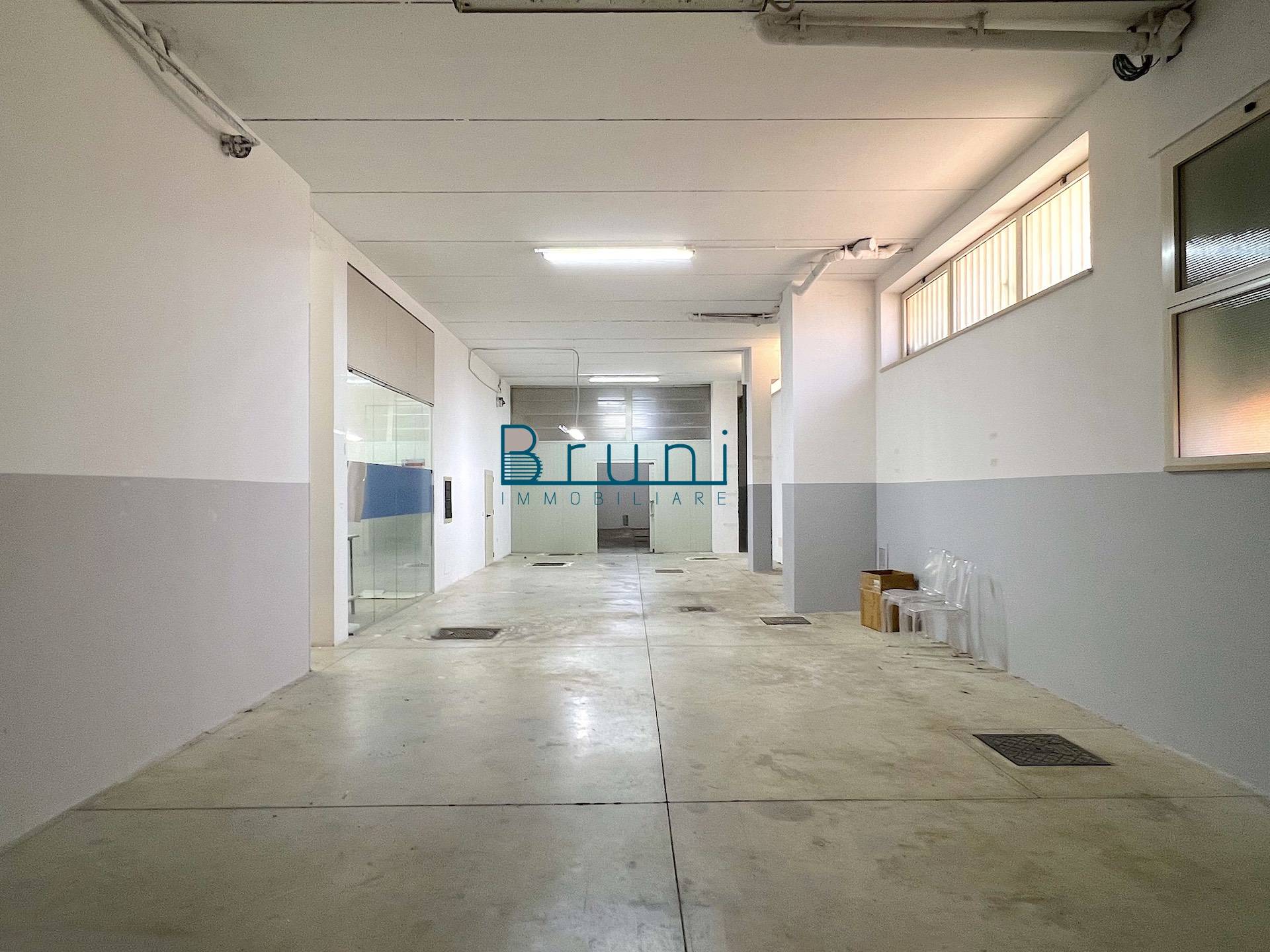 Deposito in affitto a San Benedetto del Tronto, Residenziale