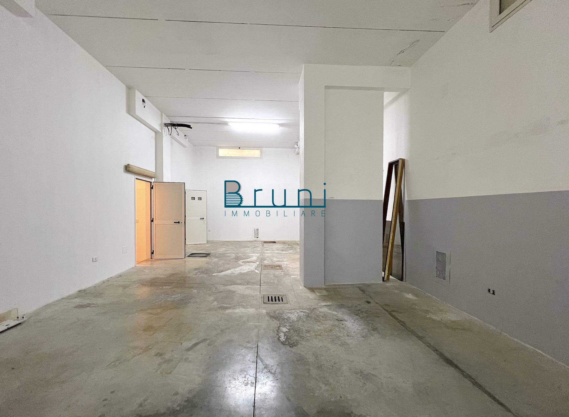 Deposito in affitto a San Benedetto del Tronto, Residenziale