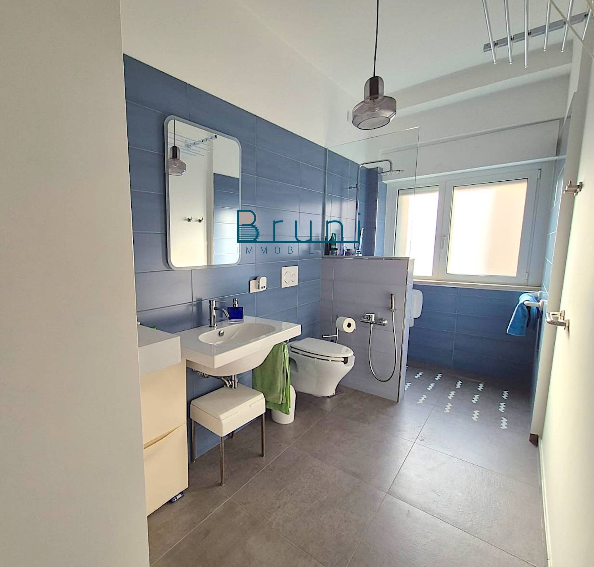 Appartamento in vendita a San Benedetto del Tronto, Centro