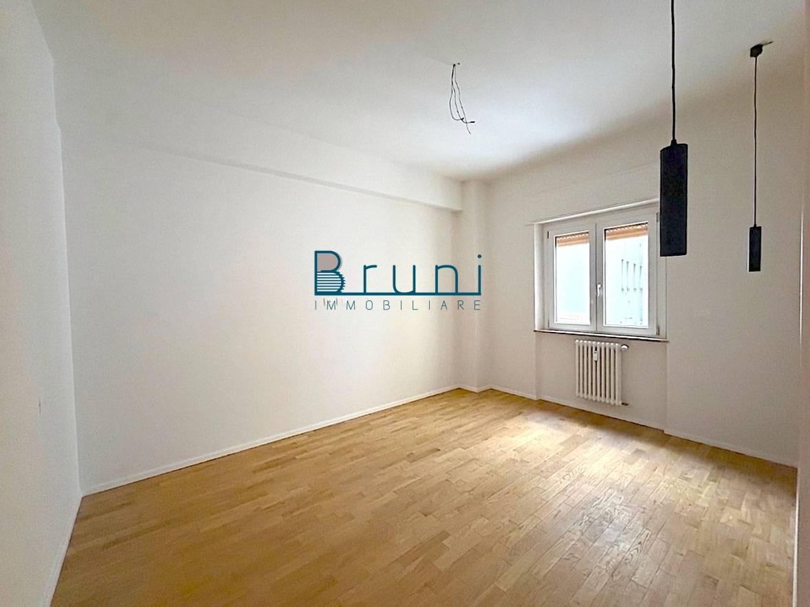 Appartamento in vendita a San Benedetto del Tronto, Centrale sud