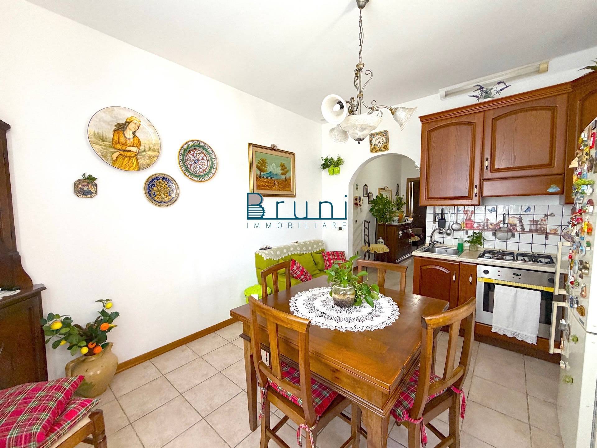 Appartamento in vendita a San Benedetto del Tronto, Zona Ponterotto