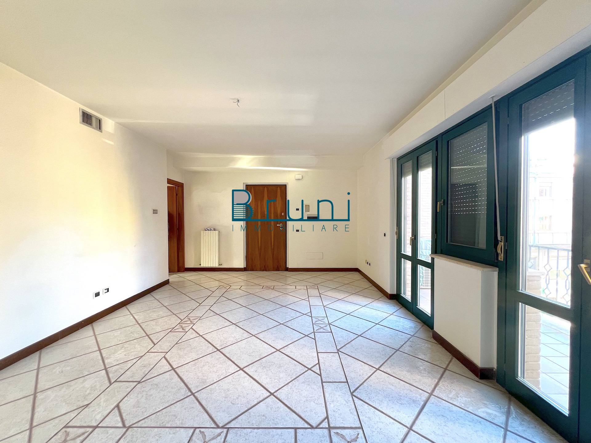 Appartamento in vendita a San Benedetto del Tronto, Centralissima