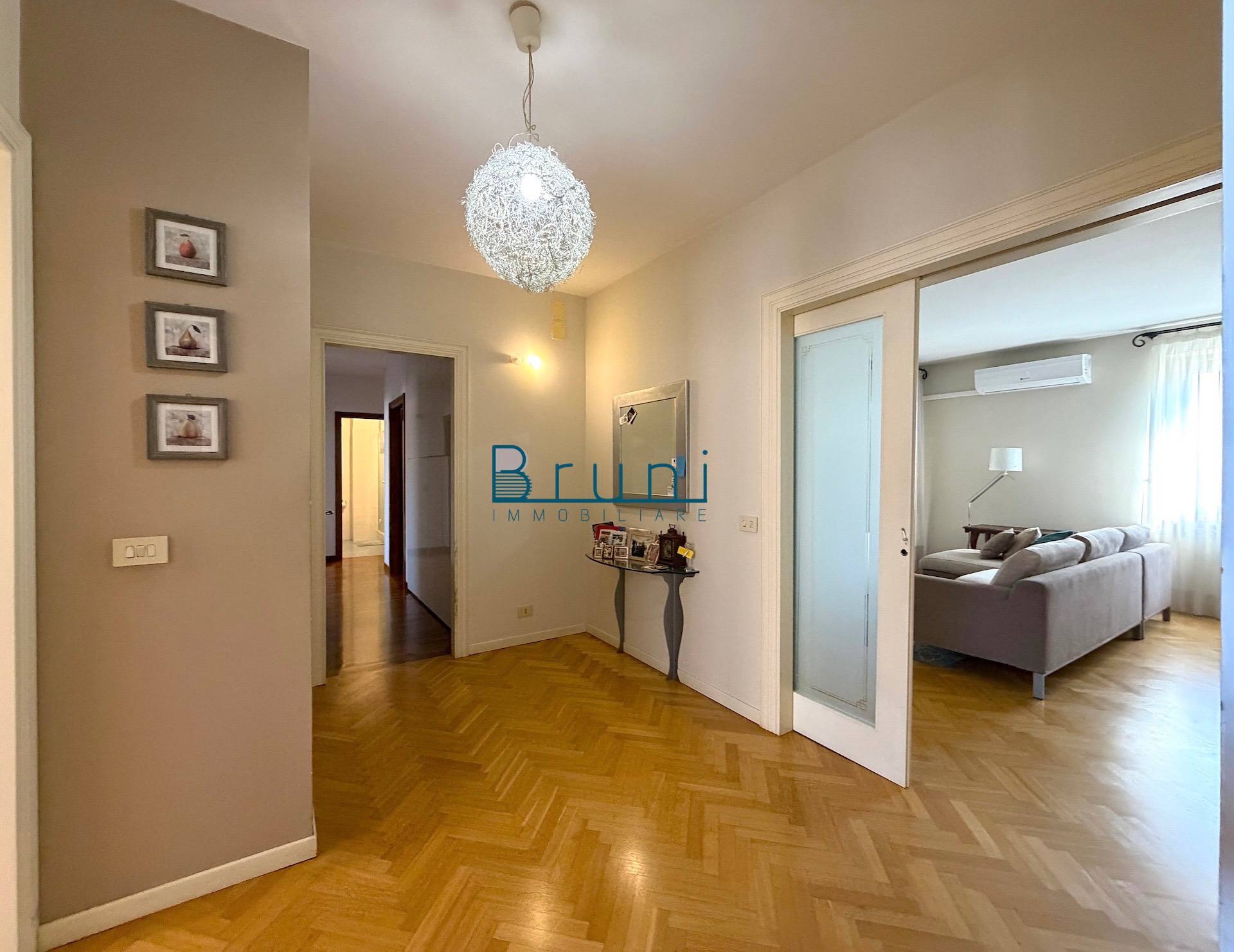 Appartamento in vendita a San Benedetto del Tronto, Centralissima