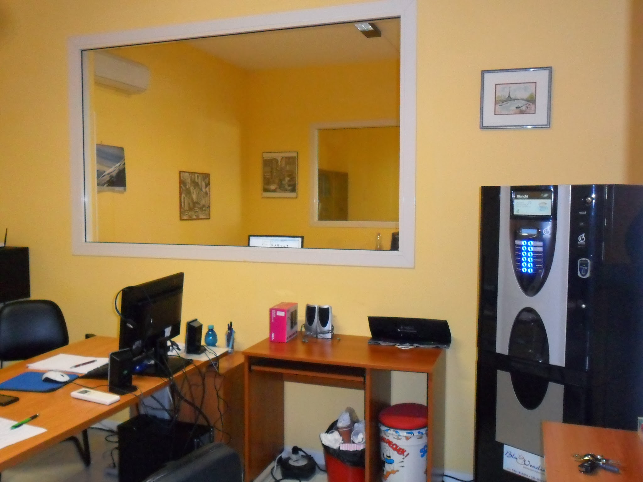 Locale Commerciale in vendita a Folignano, Residenziale (villa Pigna)