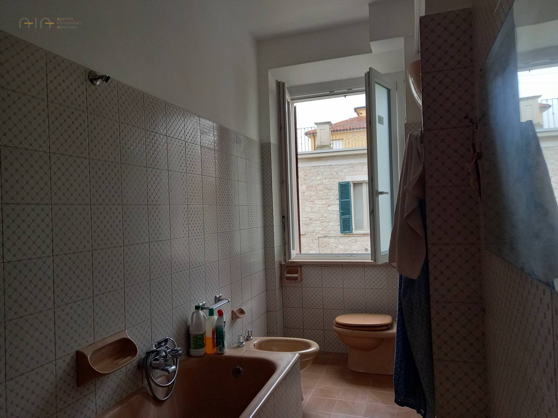 Appartamento in vendita a Ascoli Piceno, Centrale