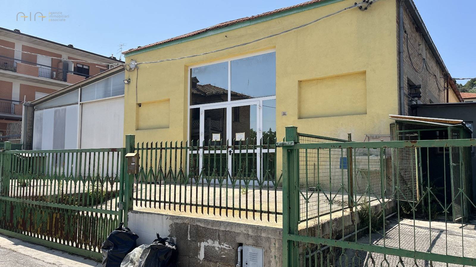 Locale Commerciale in affitto a Ascoli Piceno, Villa Sant'Antonio