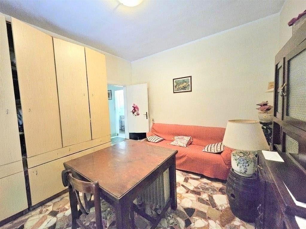 Casa indipendente con giardino, Massa marina di