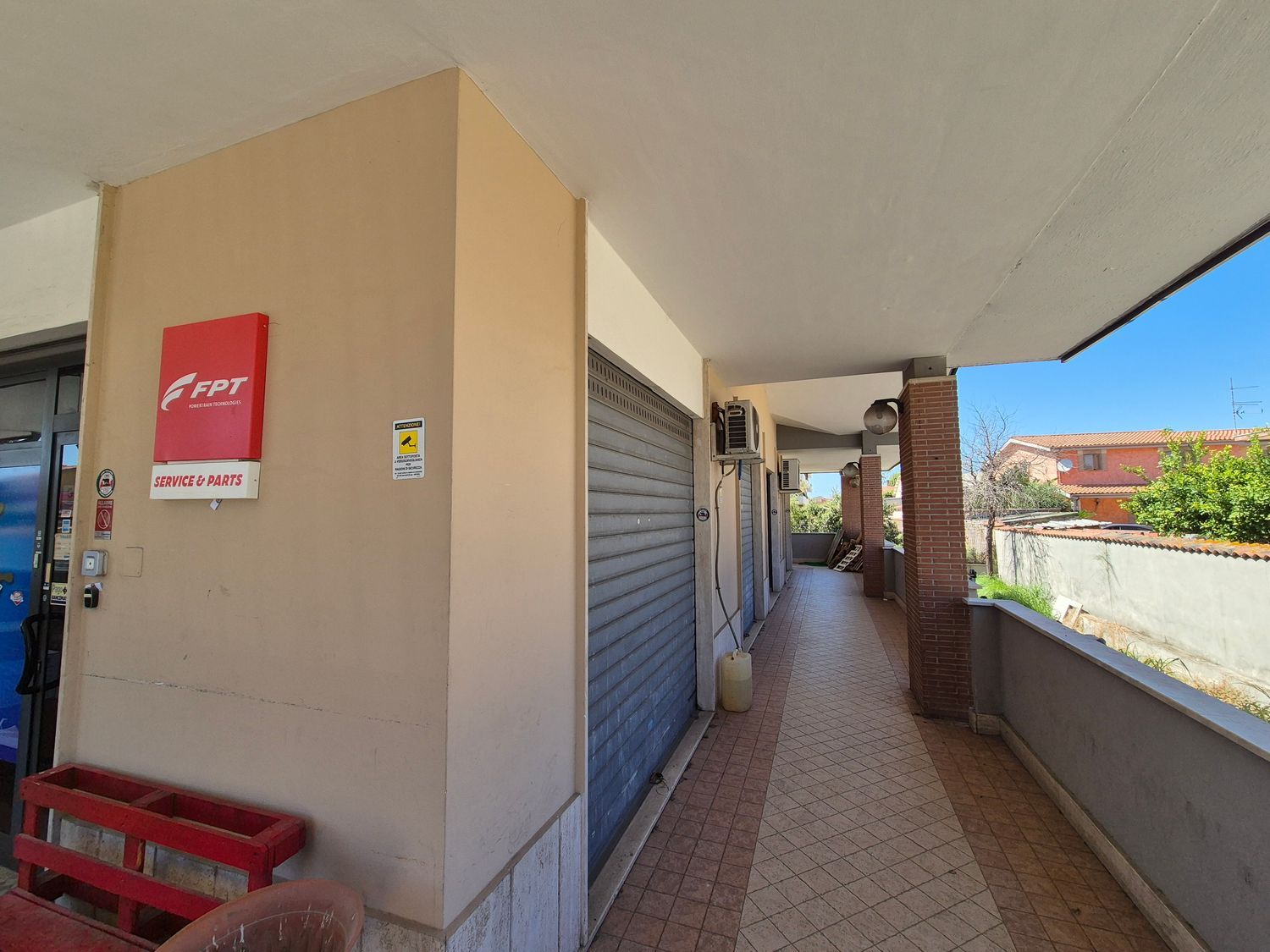 Locale commerciale in vendita in via benvenuto volpato 0, Fiumicino