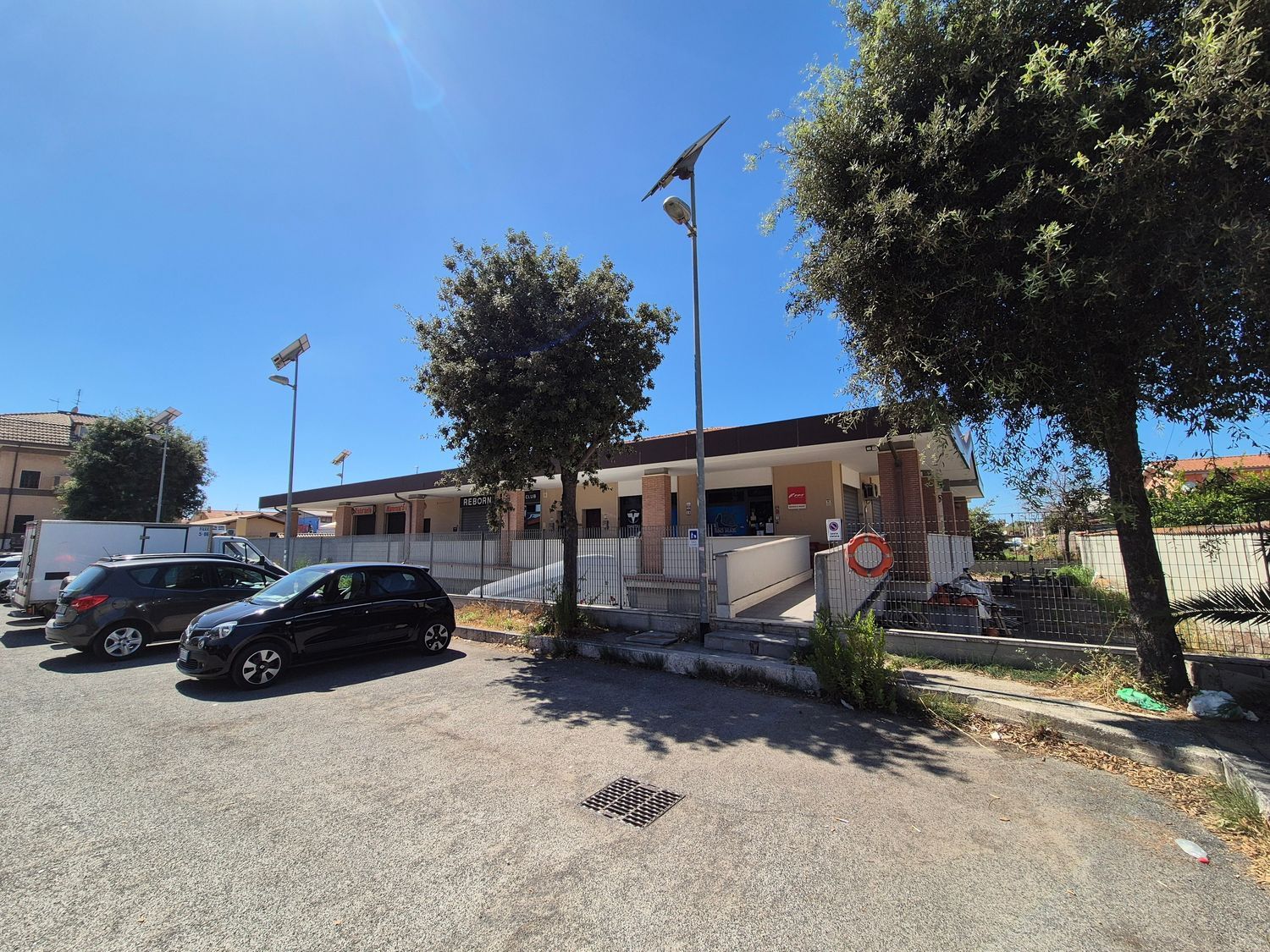 Locale commerciale in vendita in via benvenuto volpato 0, Fiumicino