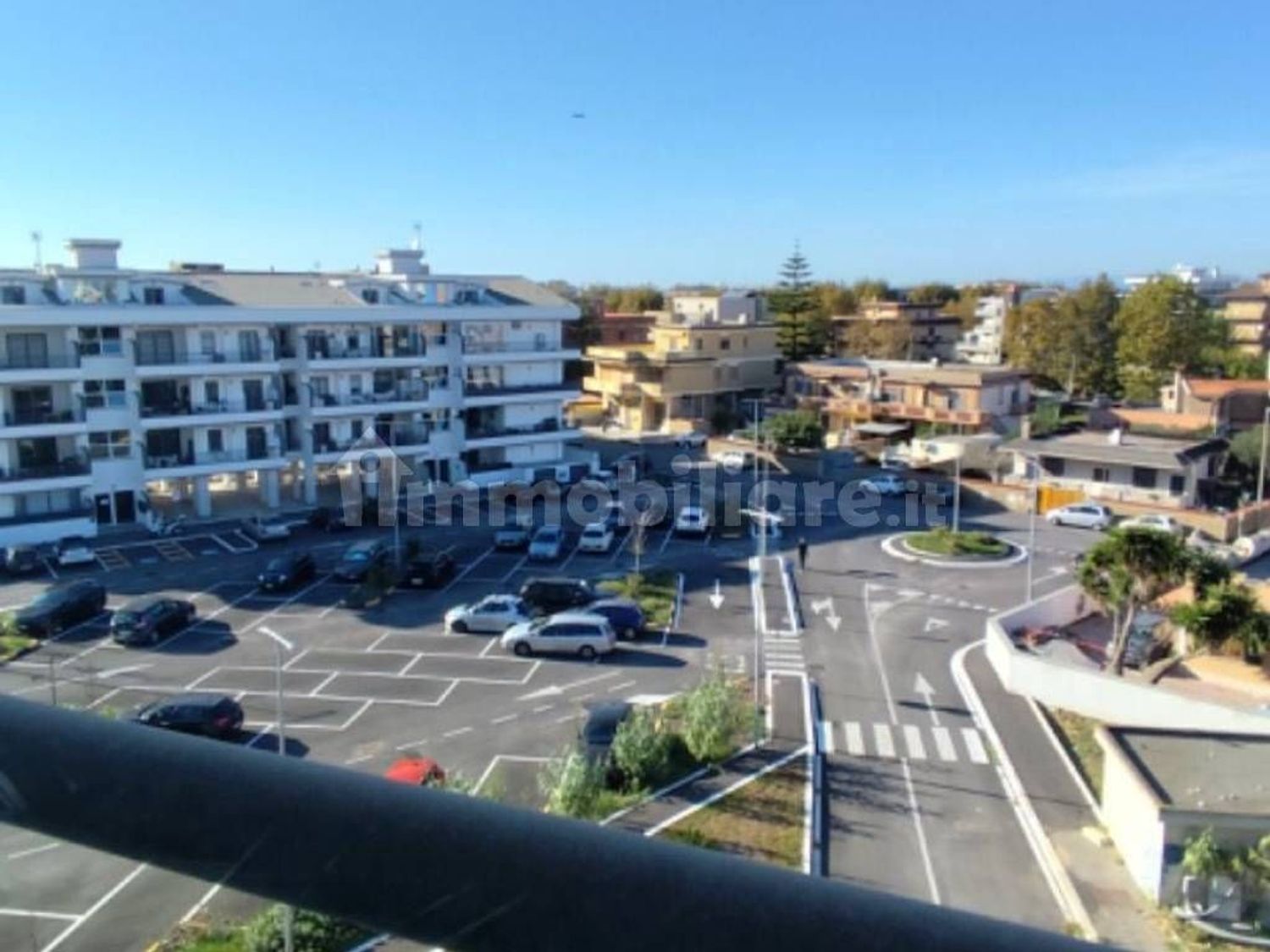 Locale commerciale in affitto in viale aldo moro 50, Fiumicino