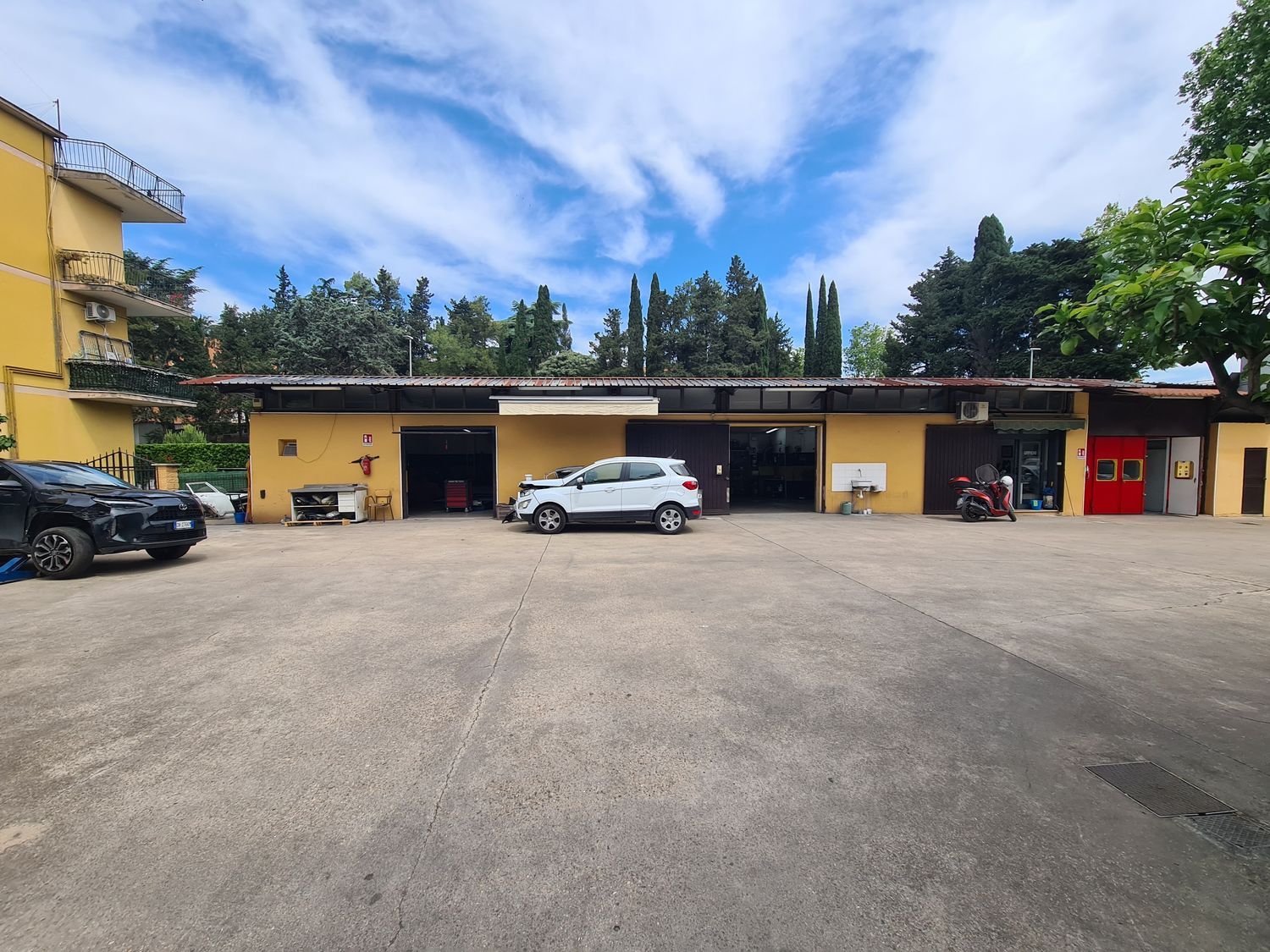 Capannone in vendita in via del trullo 376, Roma