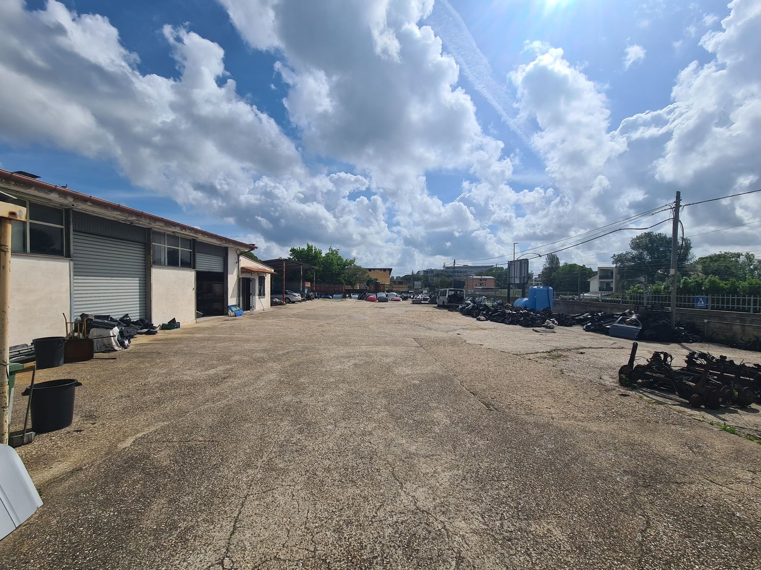 Locale commerciale in vendita in via della magliana 860, Roma