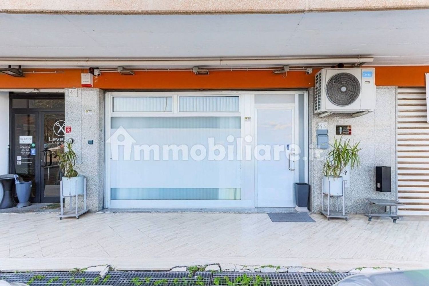 Locale commerciale in vendita in via nino taranto 0, Roma