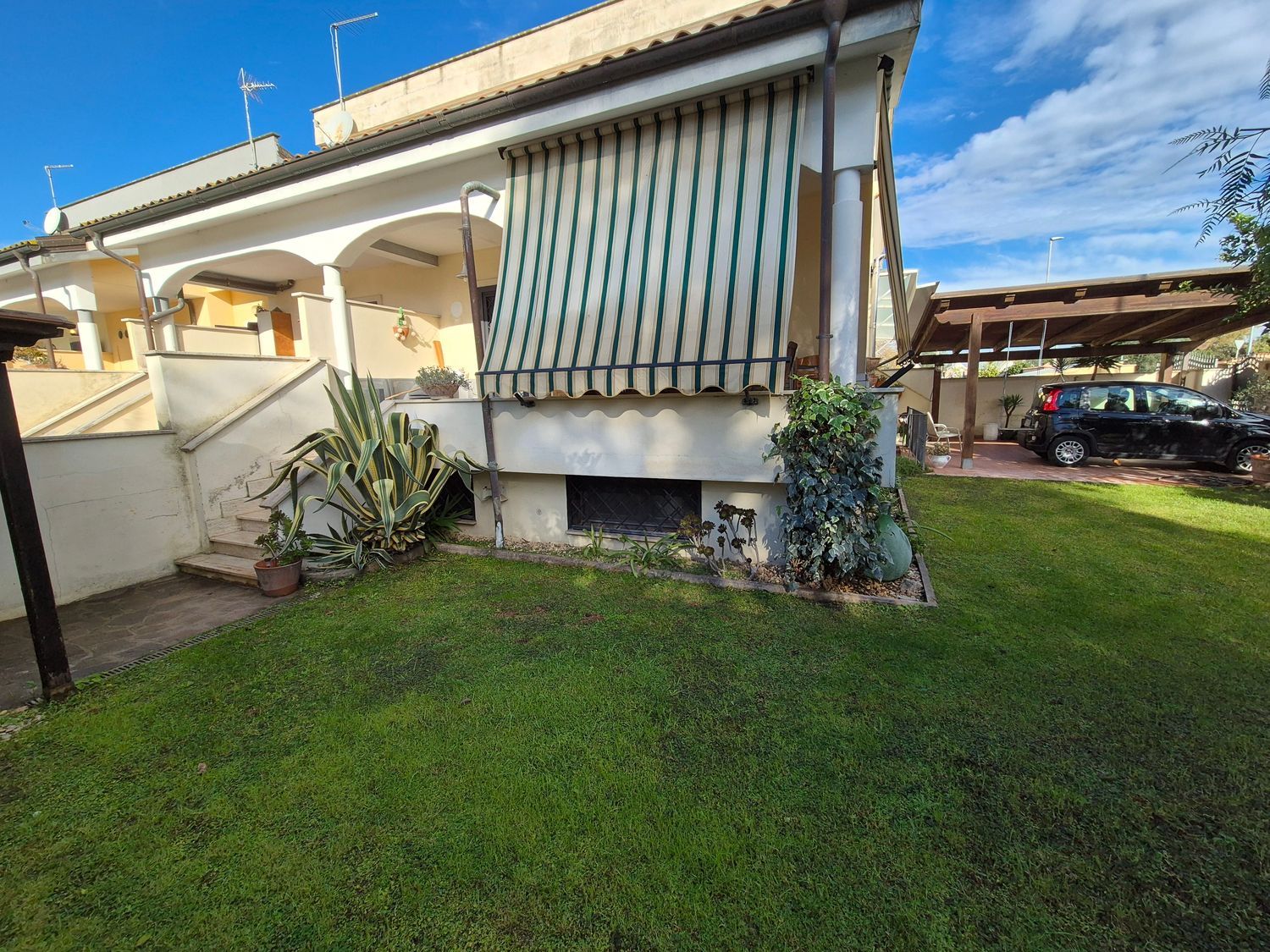 Villa in vendita in via monte cauriol 0, Fiumicino