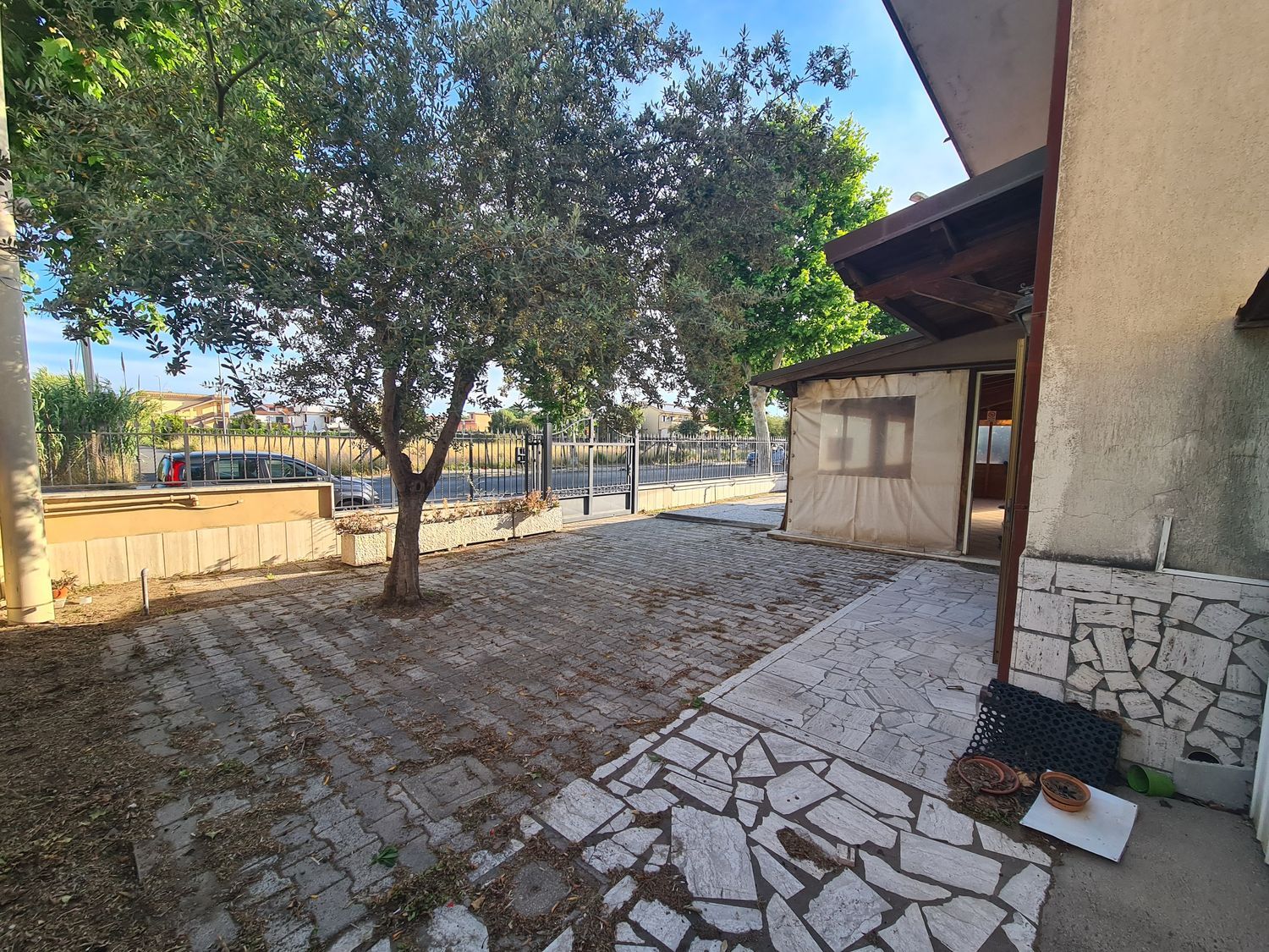 Locale commerciale in vendita in via trincea delle frasche 0, Fiumicino