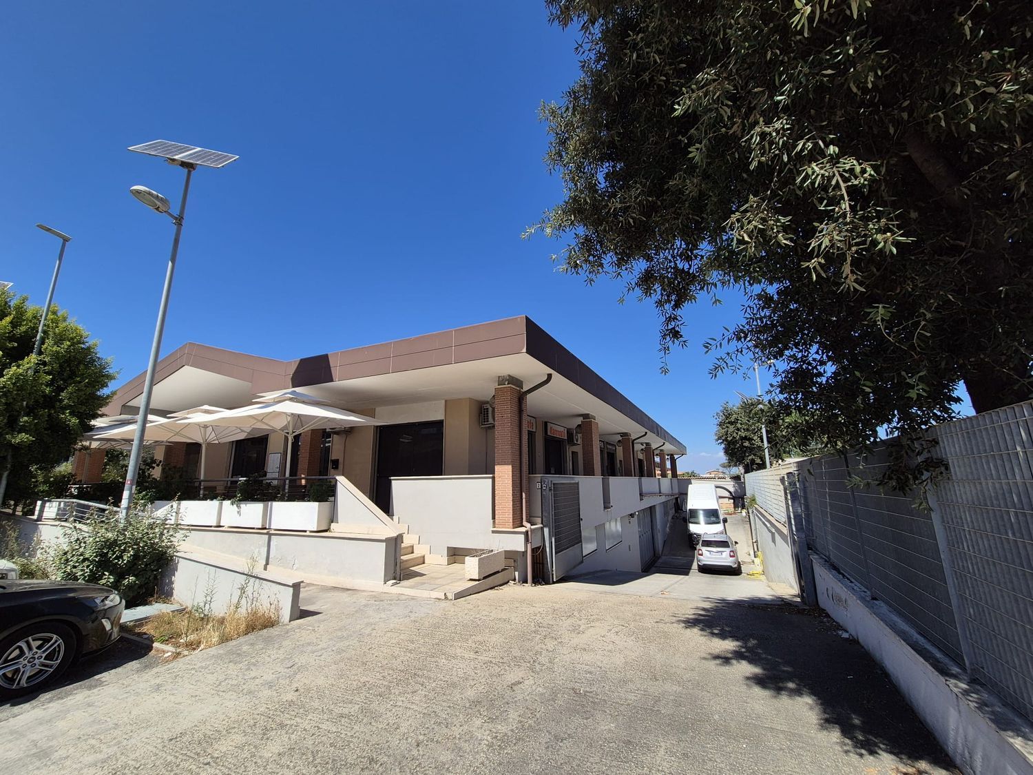 Locale commerciale in vendita in via benvenuto volpato 0, Fiumicino