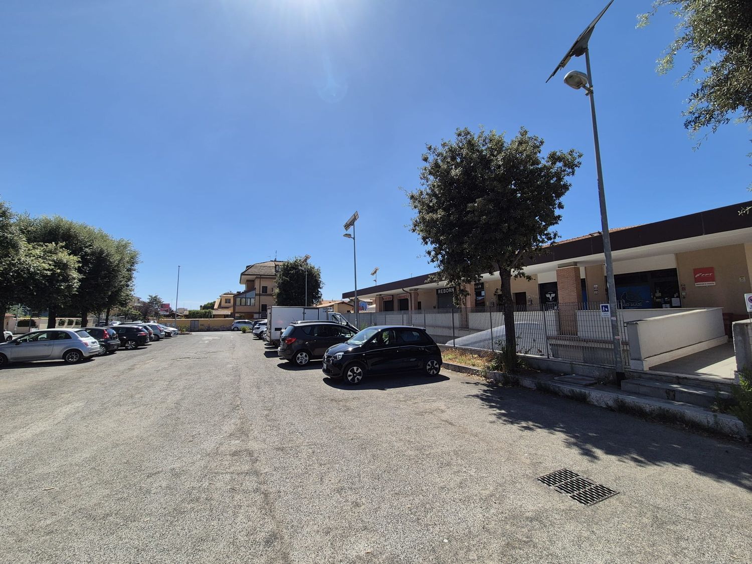 Locale commerciale in vendita in via benvenuto volpato 0, Fiumicino