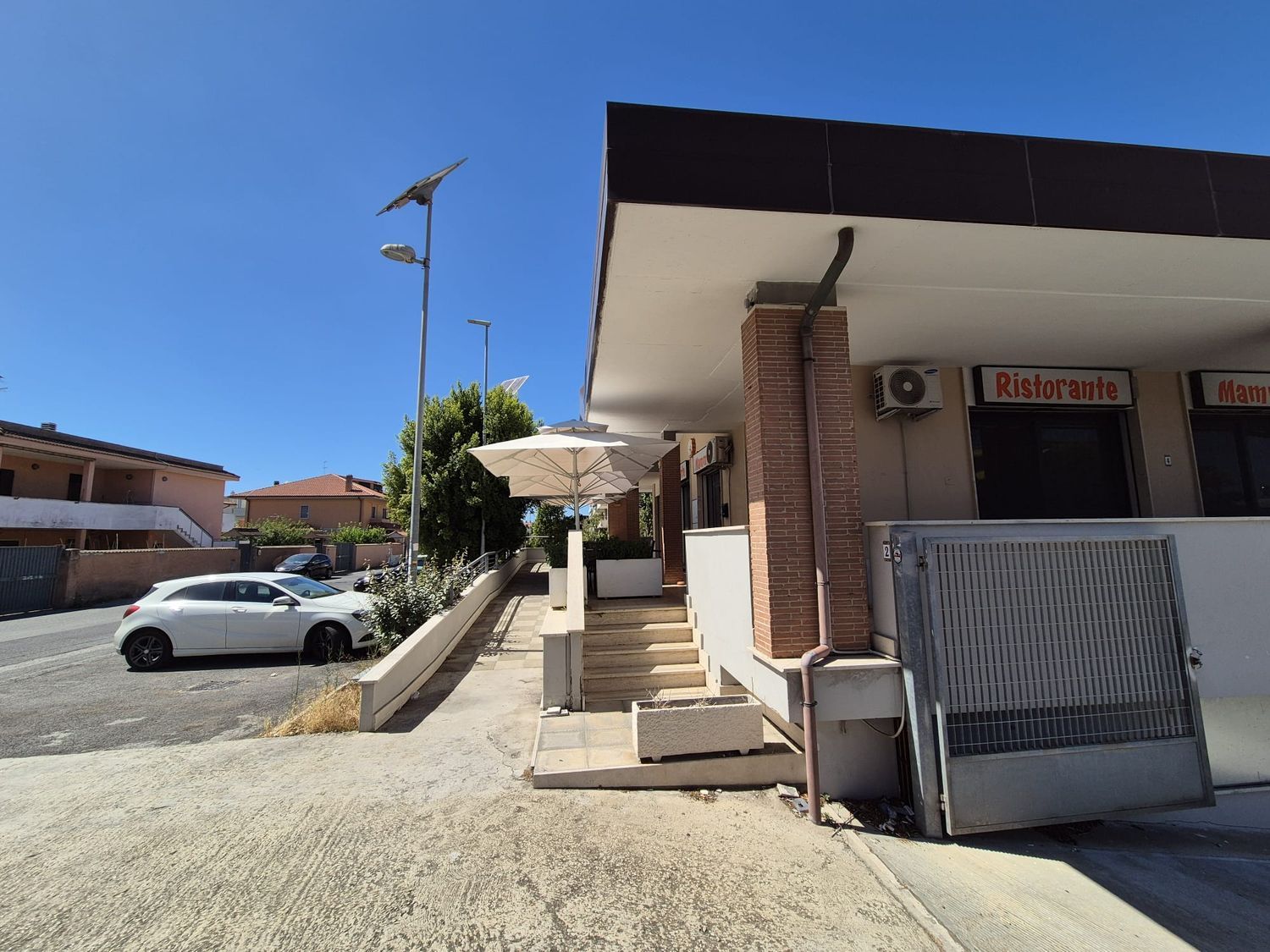 Locale commerciale in vendita in via benvenuto volpato 0, Fiumicino