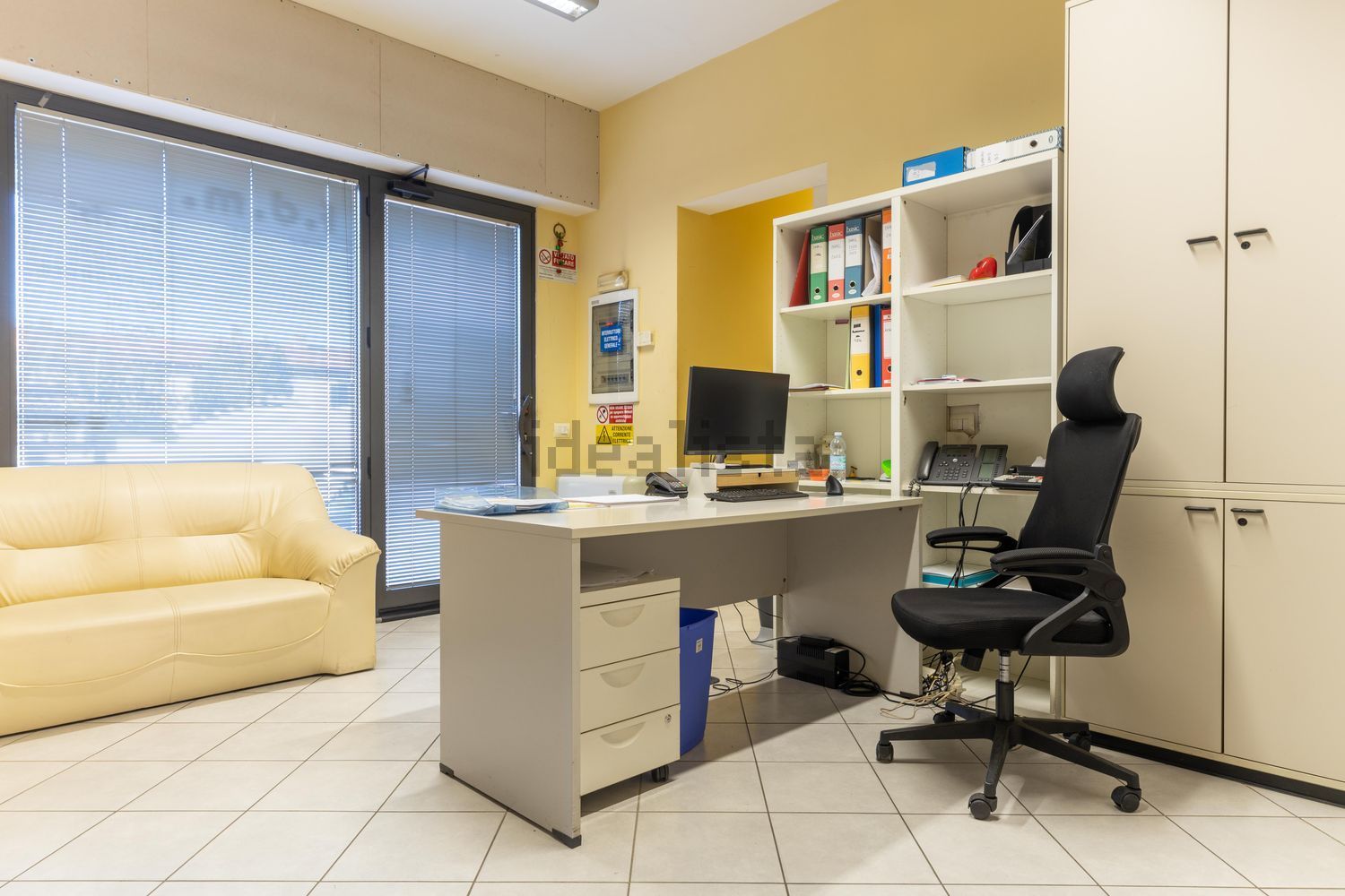 Locale commerciale in vendita in viale aldo moro 0, Fiumicino